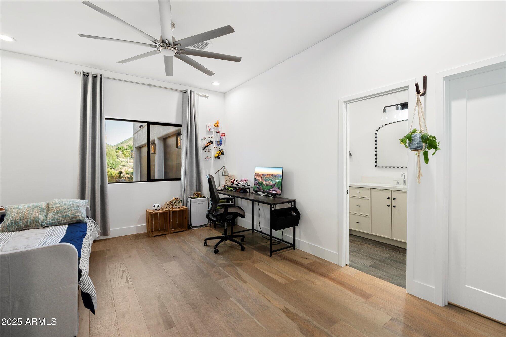 PINNACLE PEAK HEIGHTS UNIT 3 - Residential