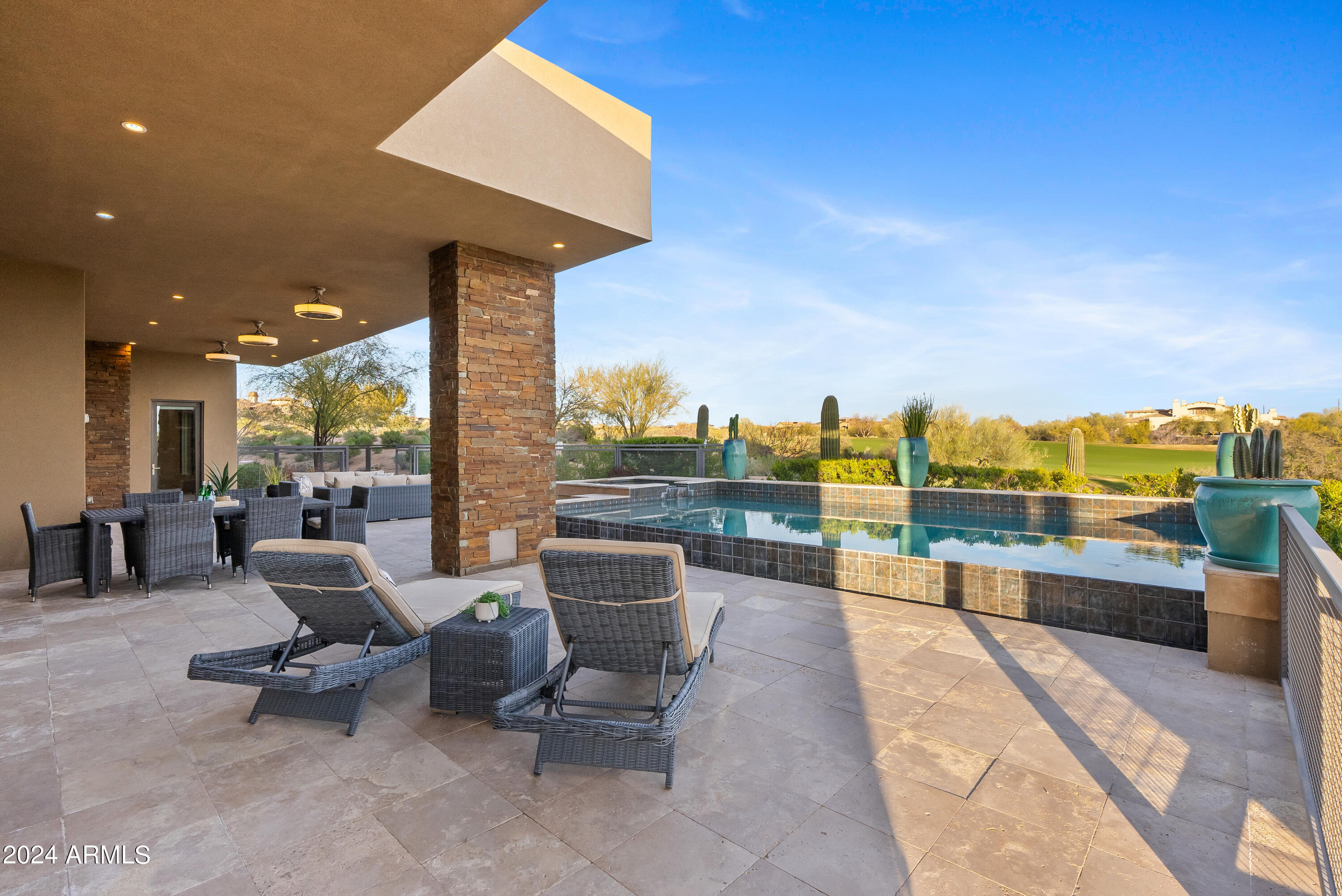 MIRABEL CLUB - Residential