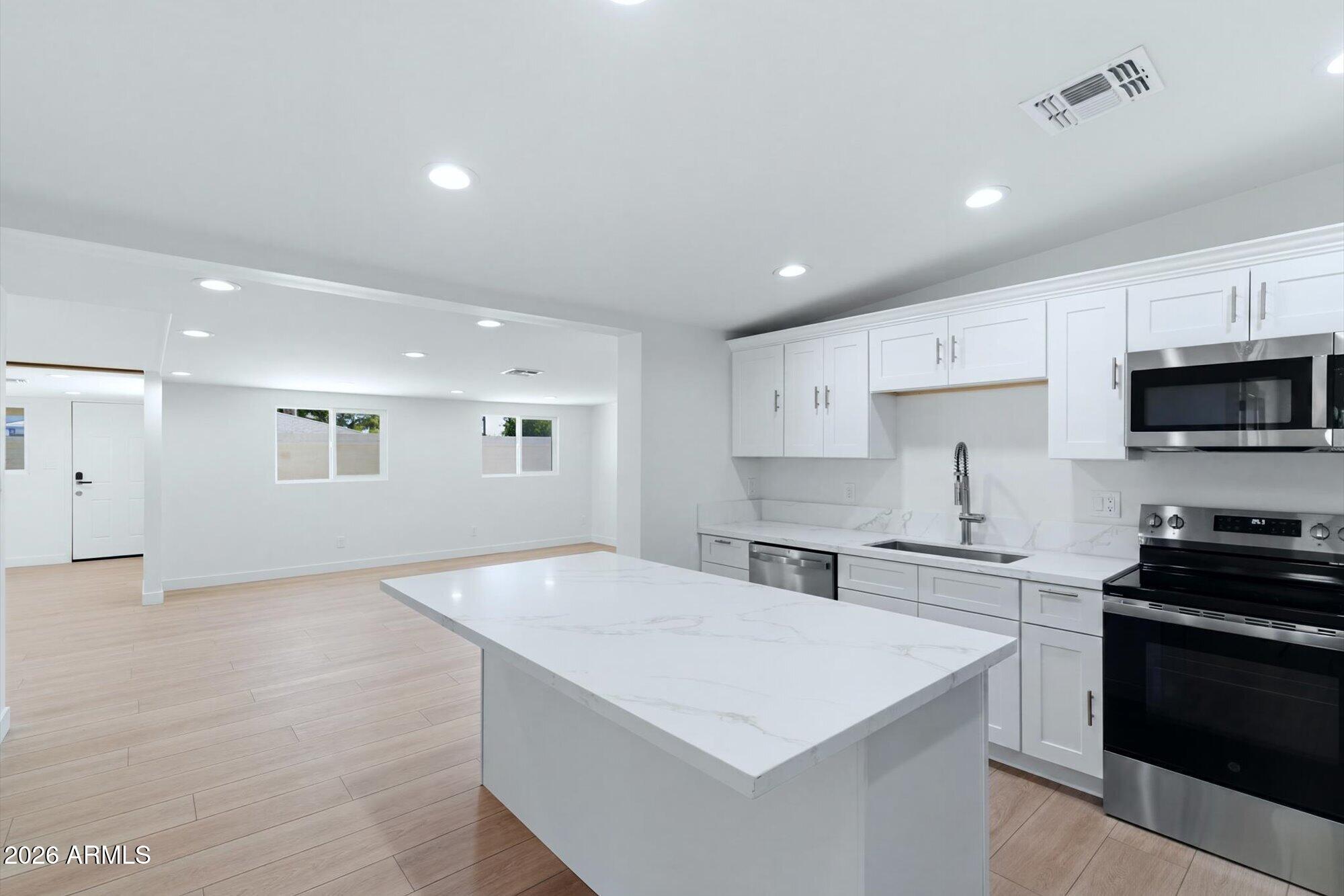 JEFFERY LEIGH LOTS 1-20 26-64 - Residential