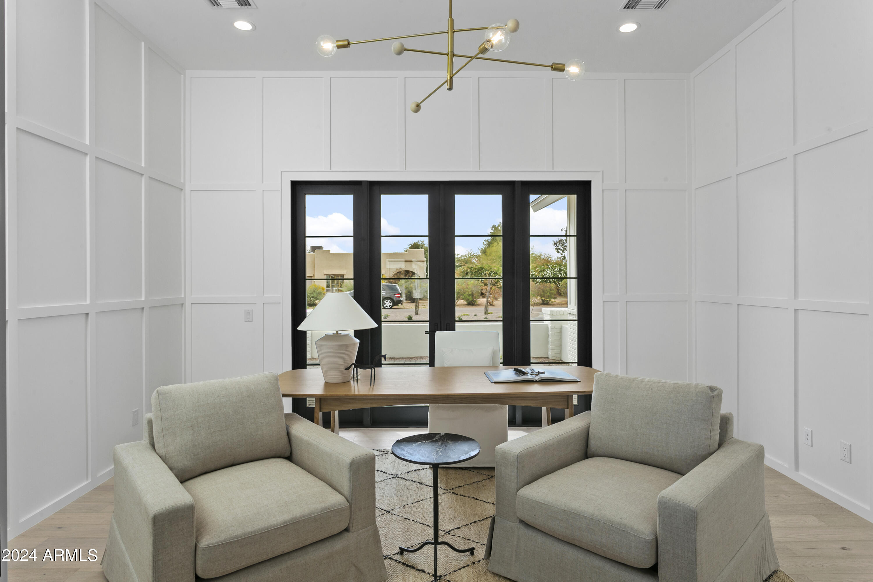 PARADISE VALLEY RANCHOS 2 - Residential
