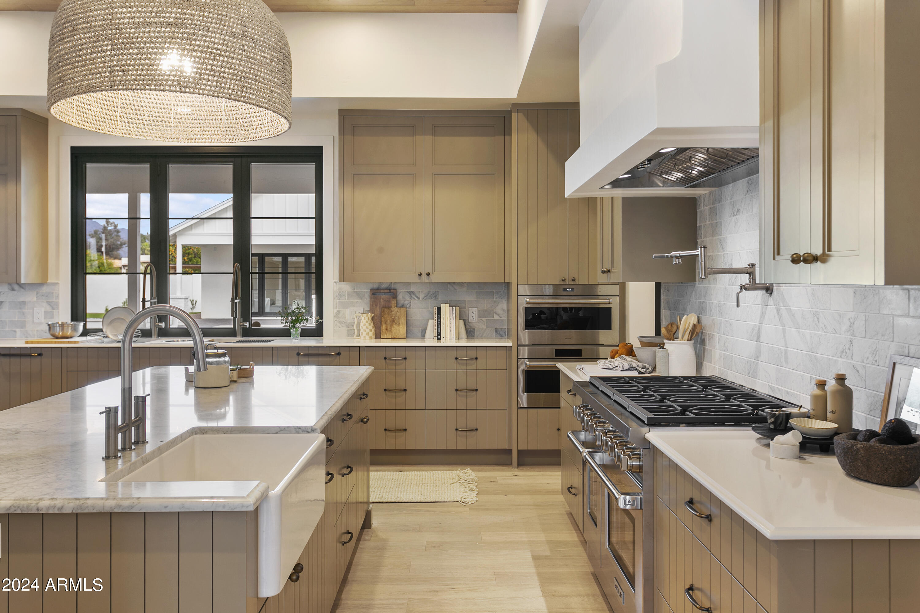 PARADISE VALLEY RANCHOS 2 - Residential