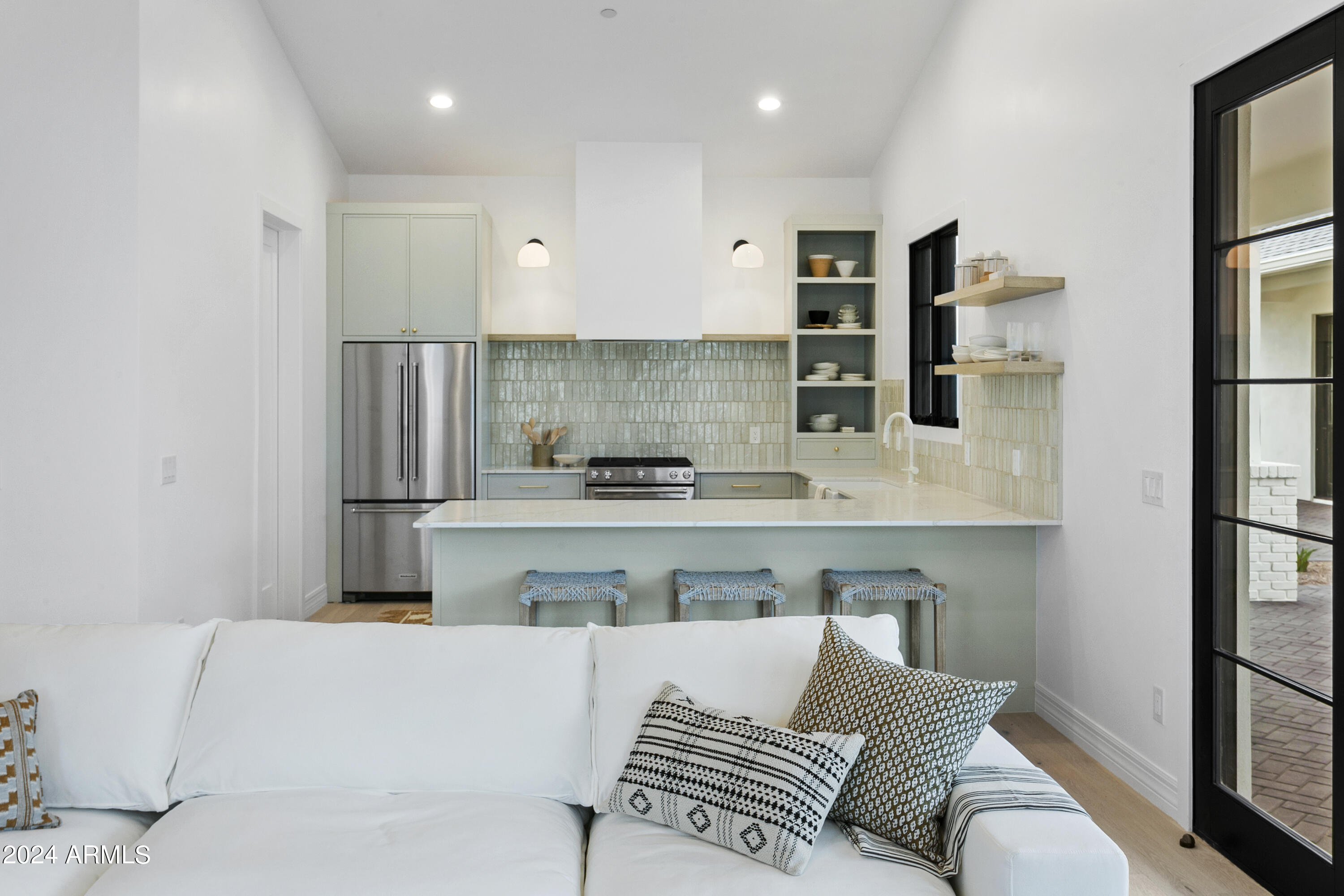 PARADISE VALLEY RANCHOS 2 - Residential