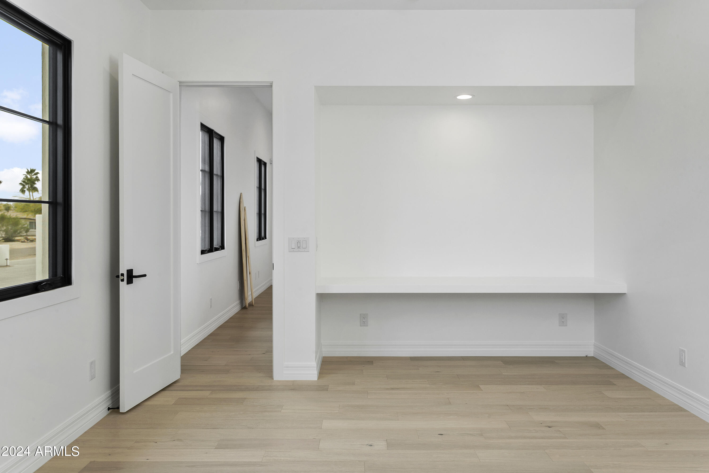 PARADISE VALLEY RANCHOS 2 - Residential