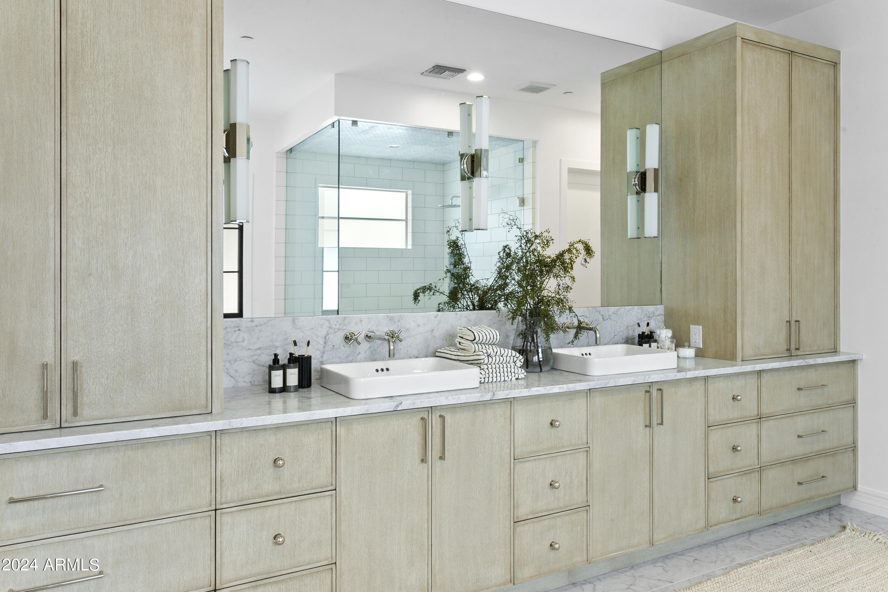 PARADISE VALLEY RANCHOS 2 - Residential