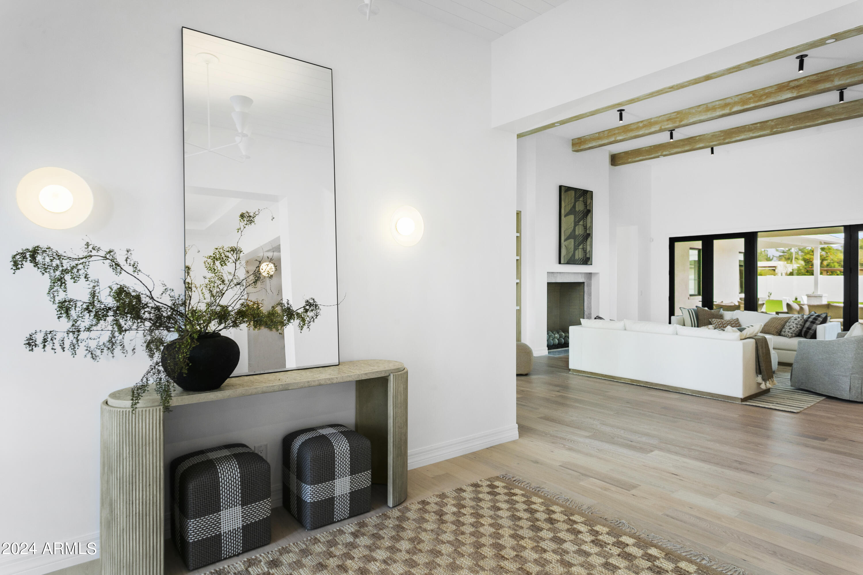 PARADISE VALLEY RANCHOS 2 - Residential