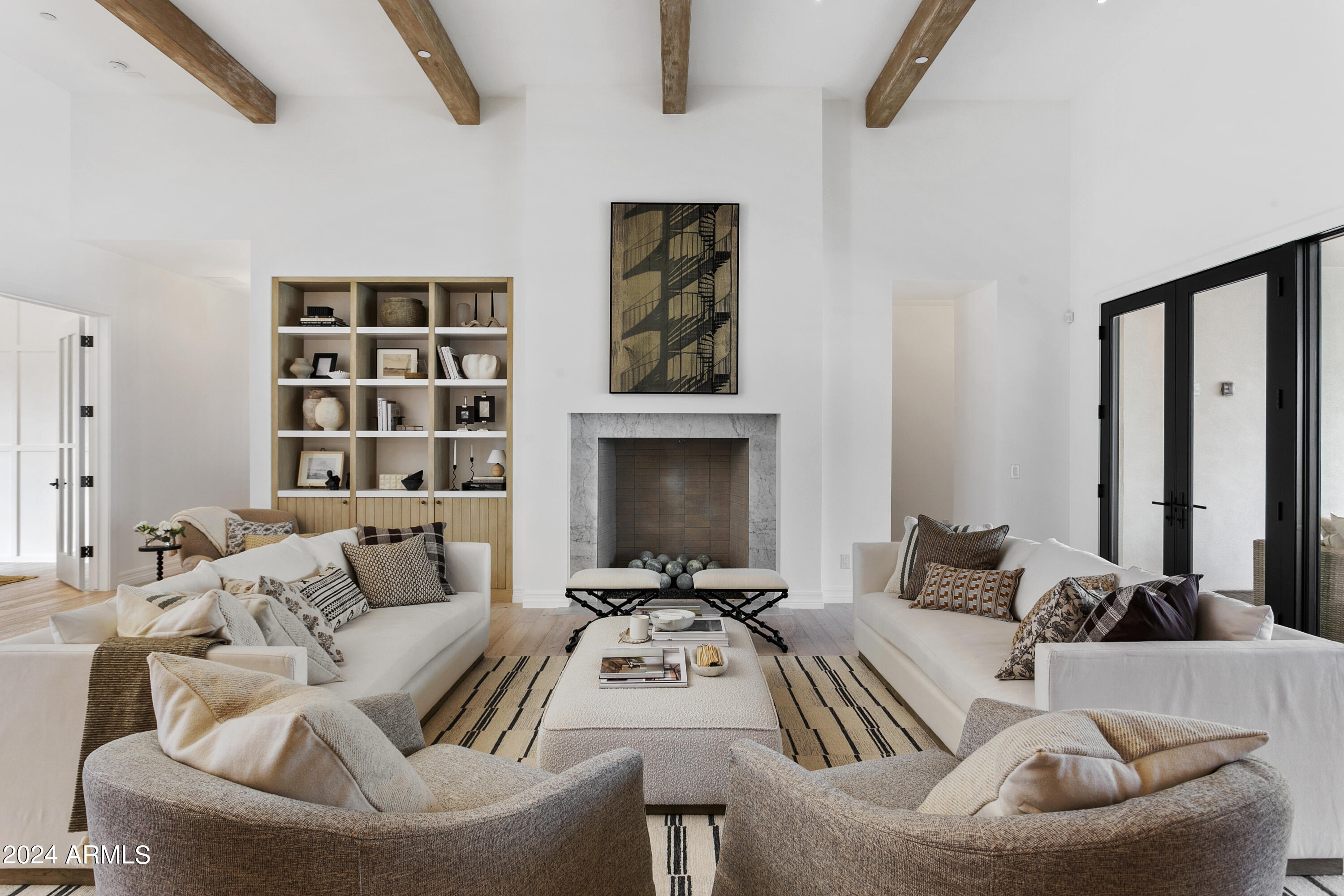 PARADISE VALLEY RANCHOS 2 - Residential