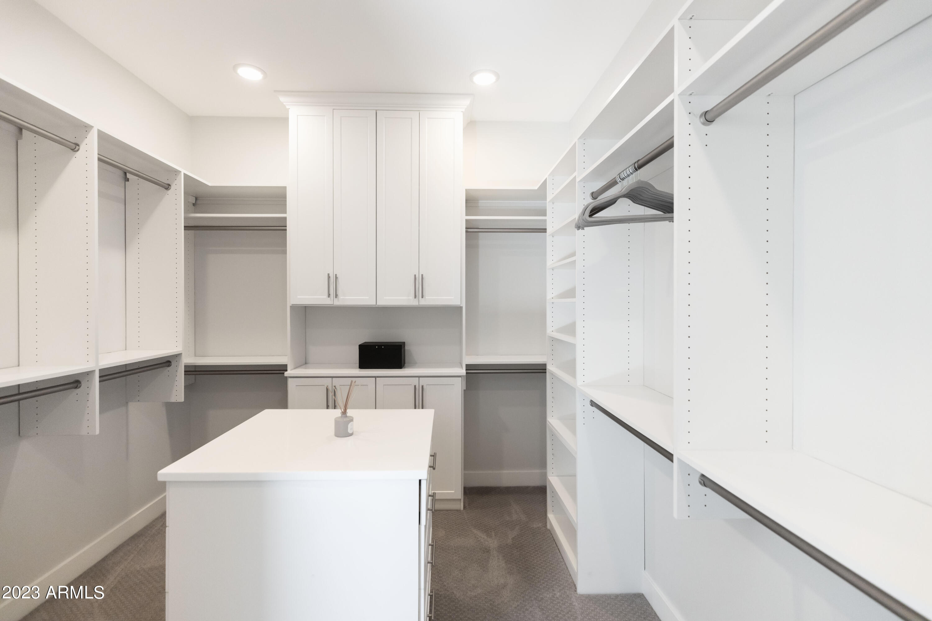 MARION ESTATES - Residential