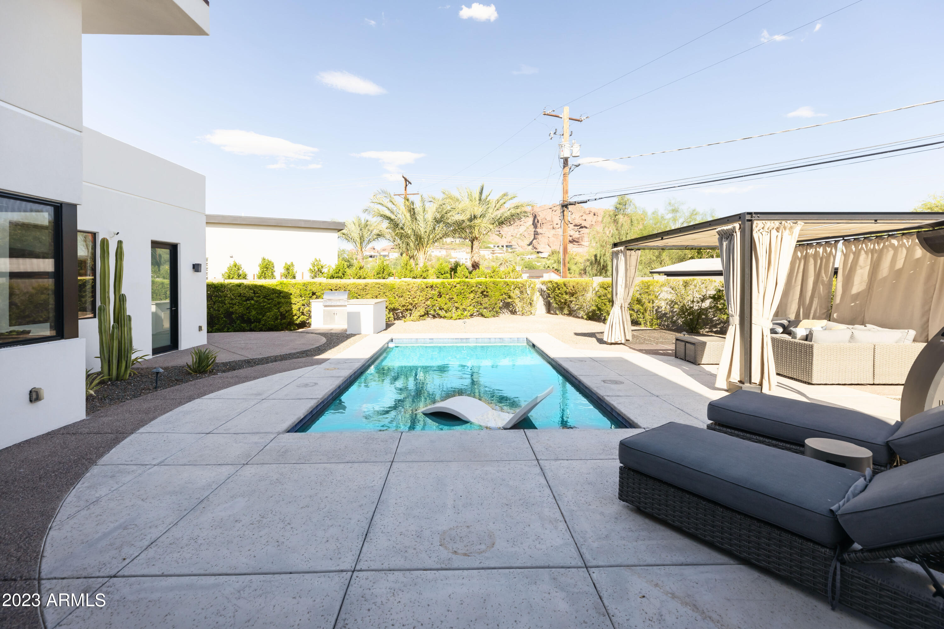 MARION ESTATES - Residential