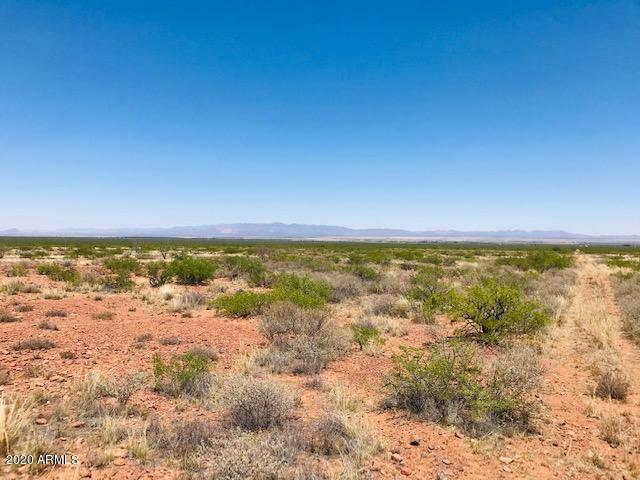 Bring your vision! 400 acres in the heart of McNeal, Arizona.  Acreage can be split.  Contact Listing Broker for more information.