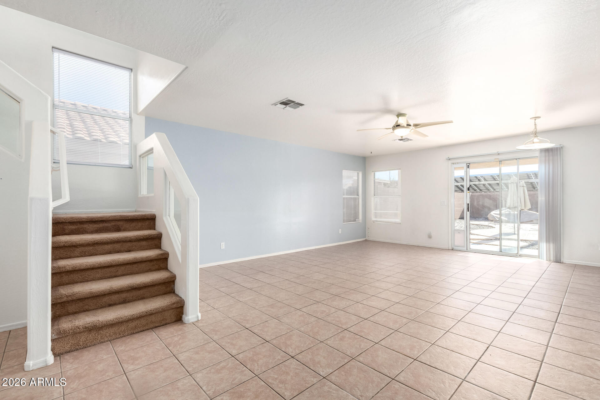 SUNDIAL 3 UNIT 1 - Residential