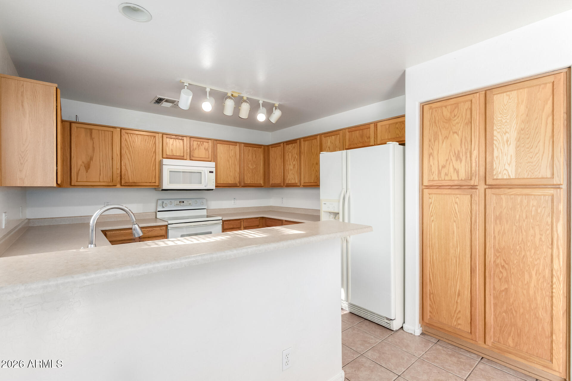 SUNDIAL 3 UNIT 1 - Residential