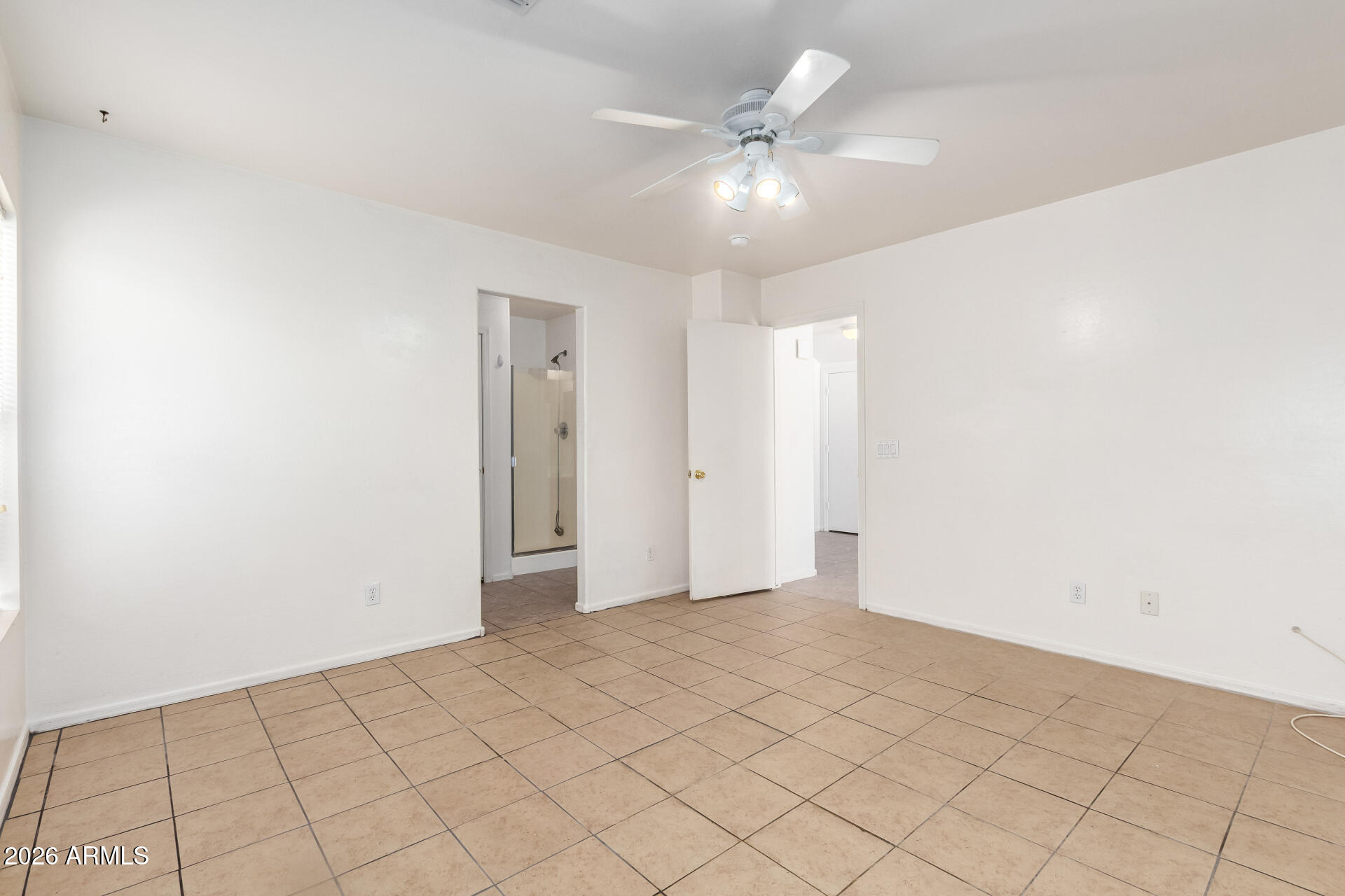 SUNDIAL 3 UNIT 1 - Residential