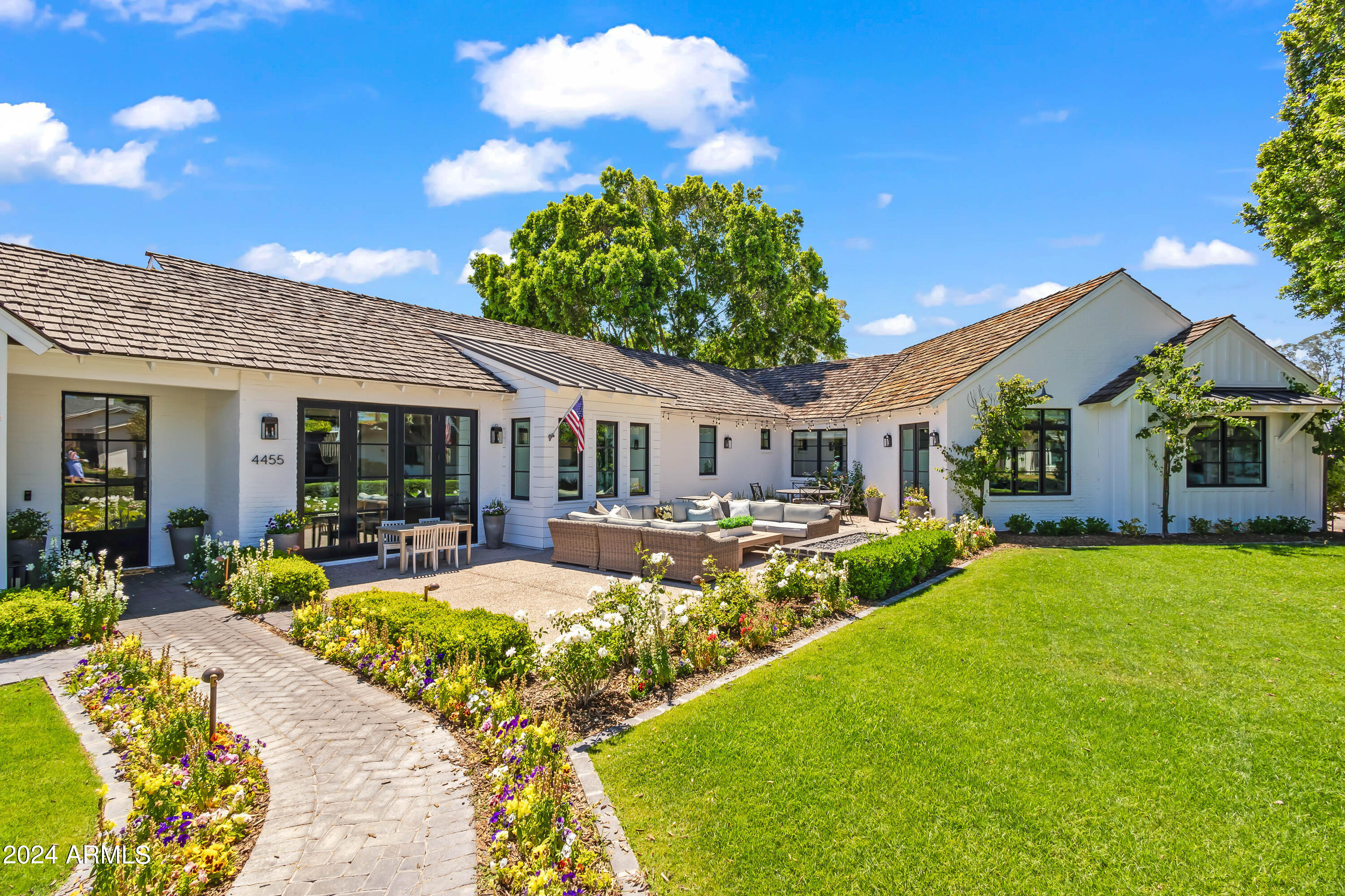 LAFAYETTE VILLA 4 - Residential