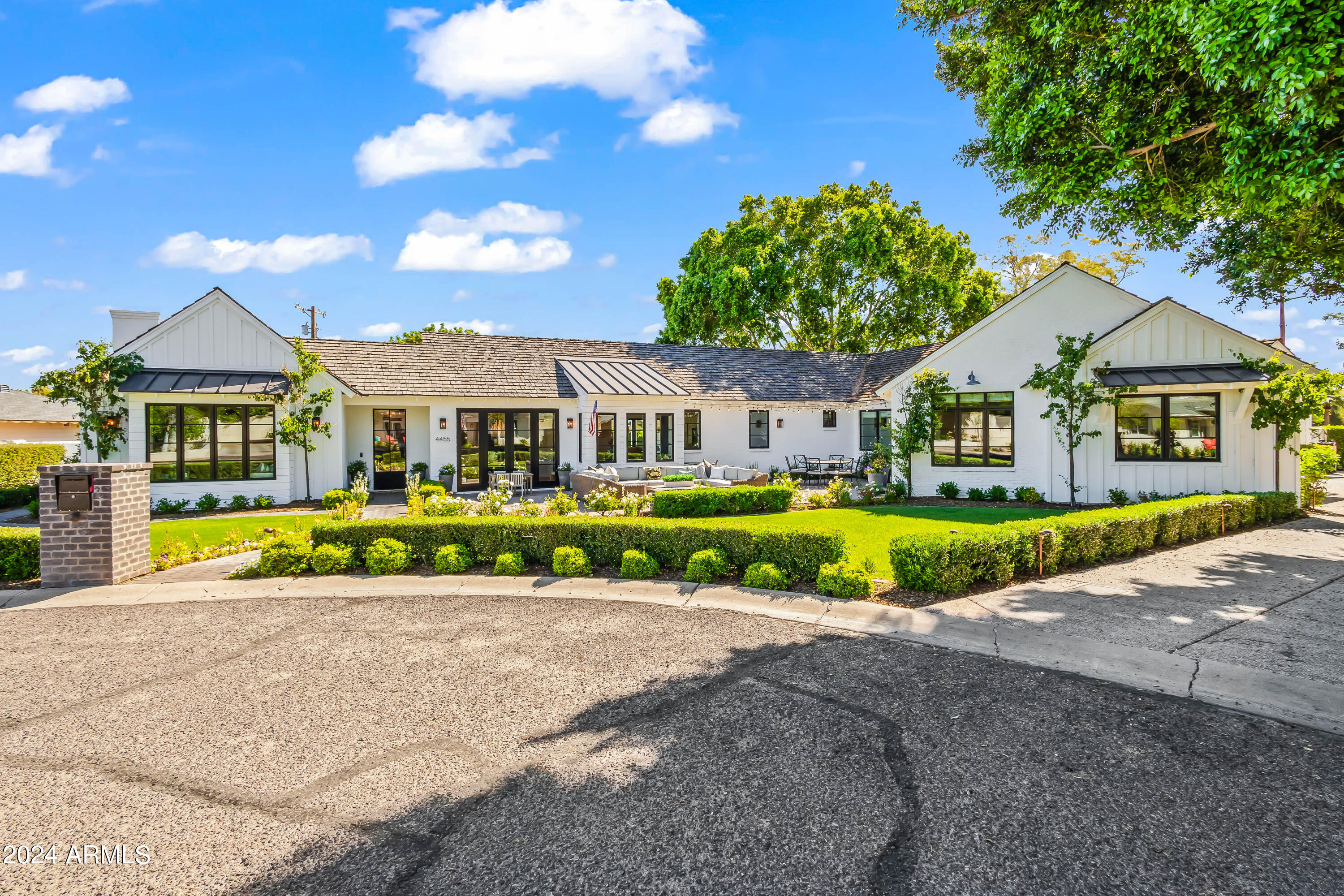 LAFAYETTE VILLA 4 - Residential