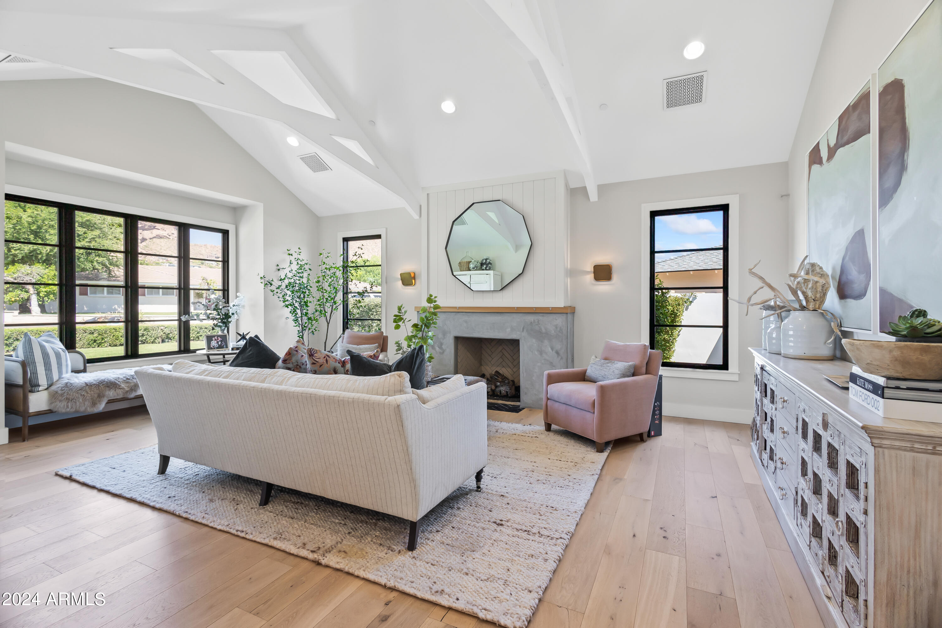LAFAYETTE VILLA 4 - Residential