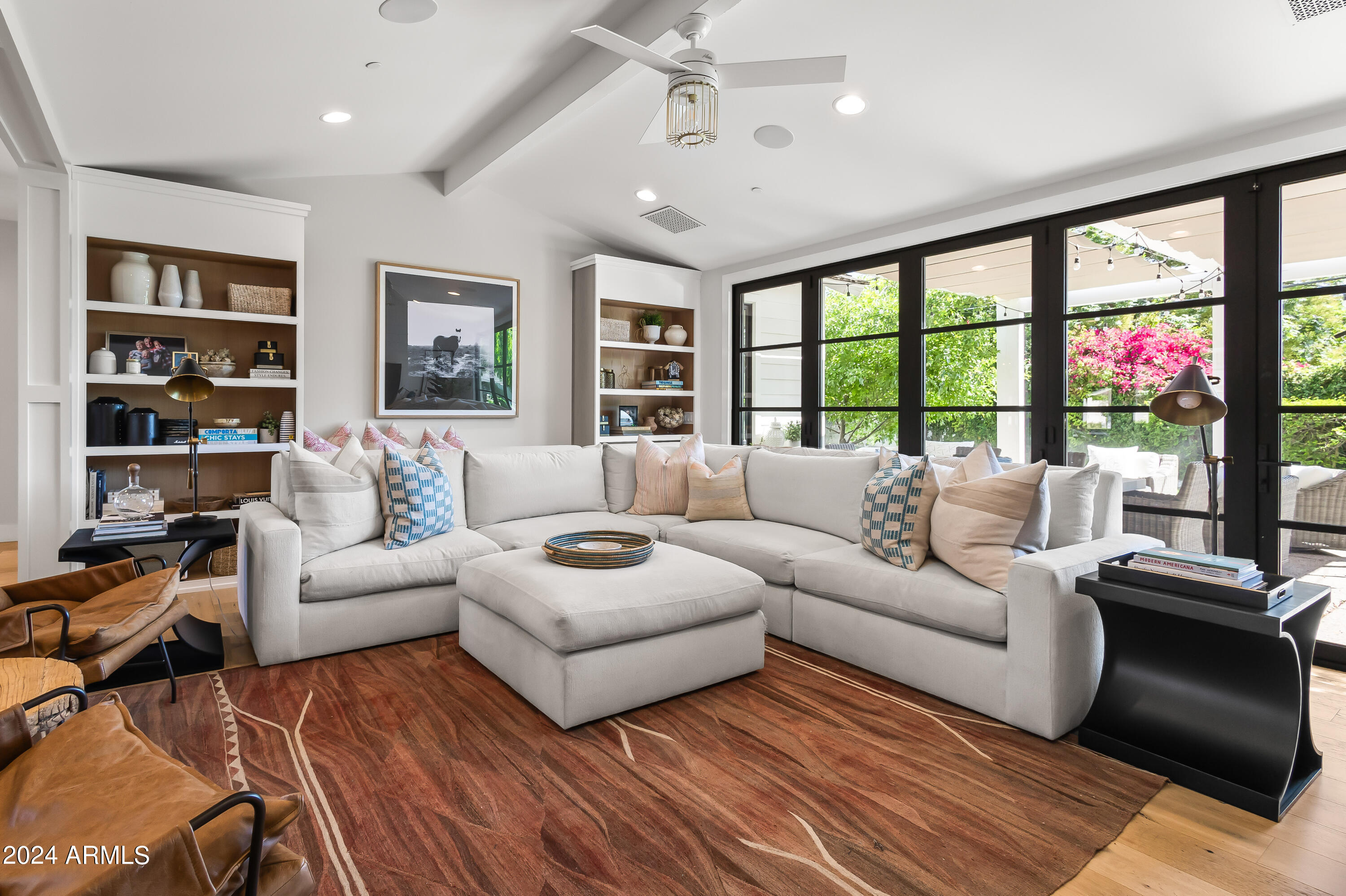 LAFAYETTE VILLA 4 - Residential