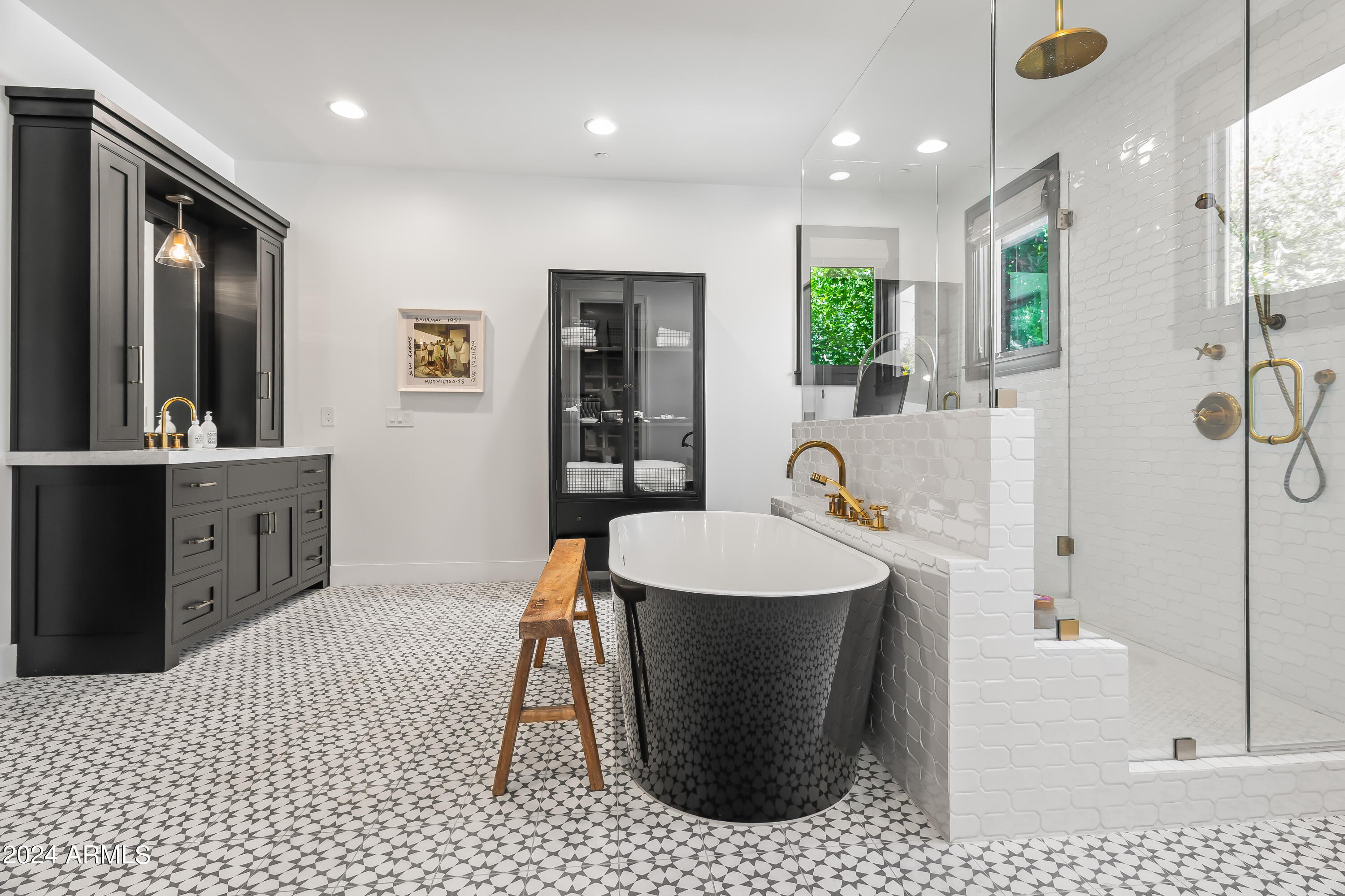 LAFAYETTE VILLA 4 - Residential