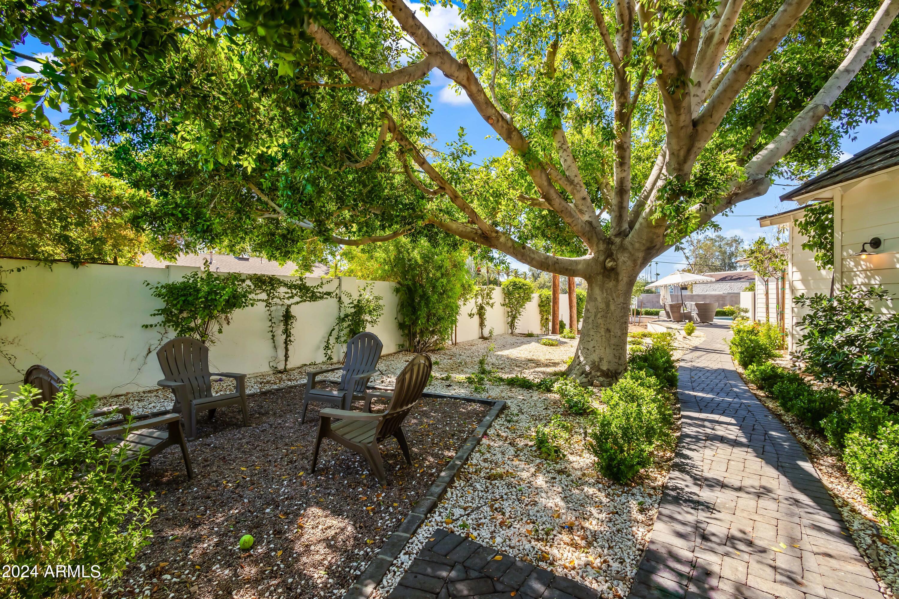 LAFAYETTE VILLA 4 - Residential