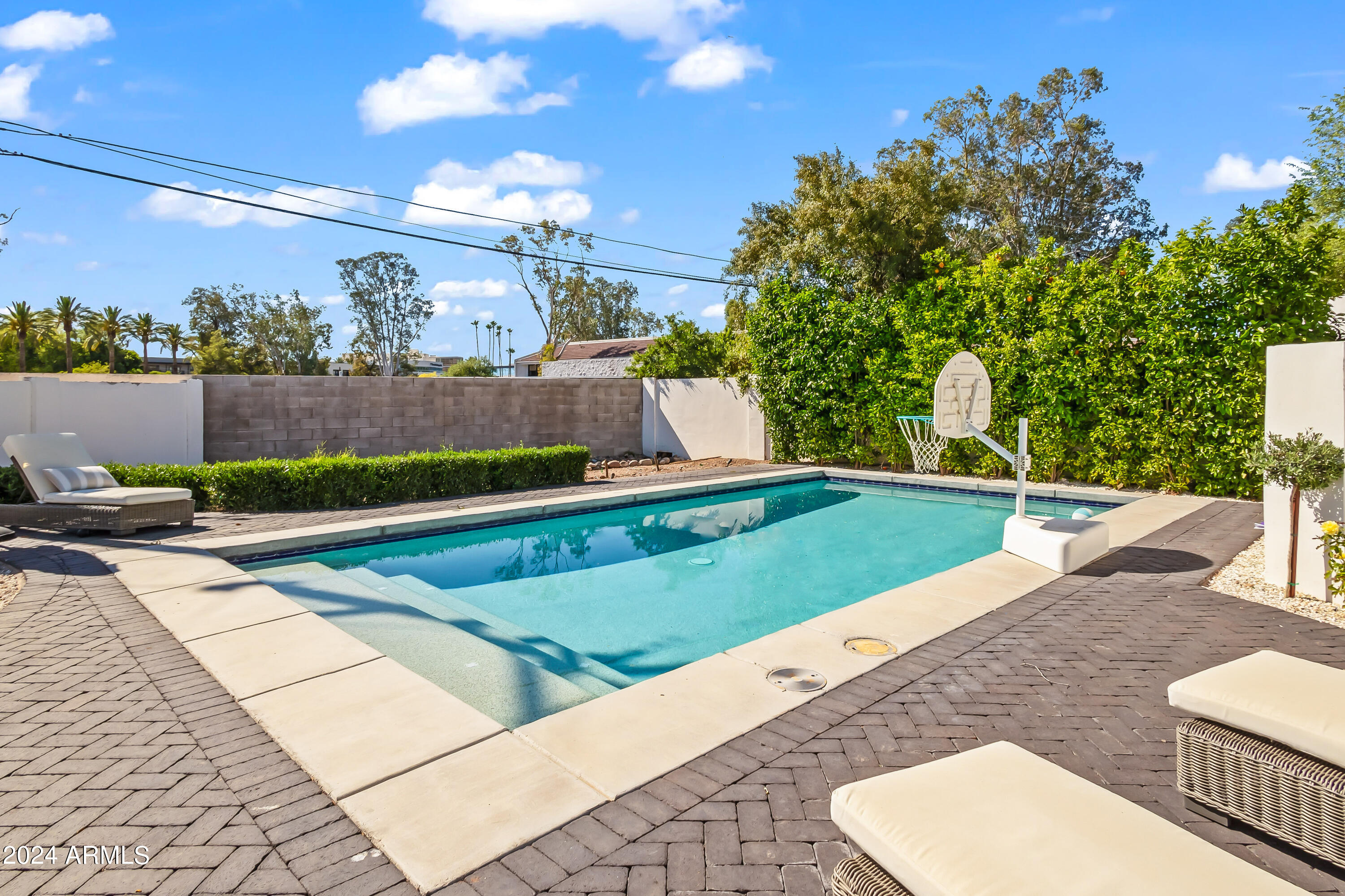 LAFAYETTE VILLA 4 - Residential