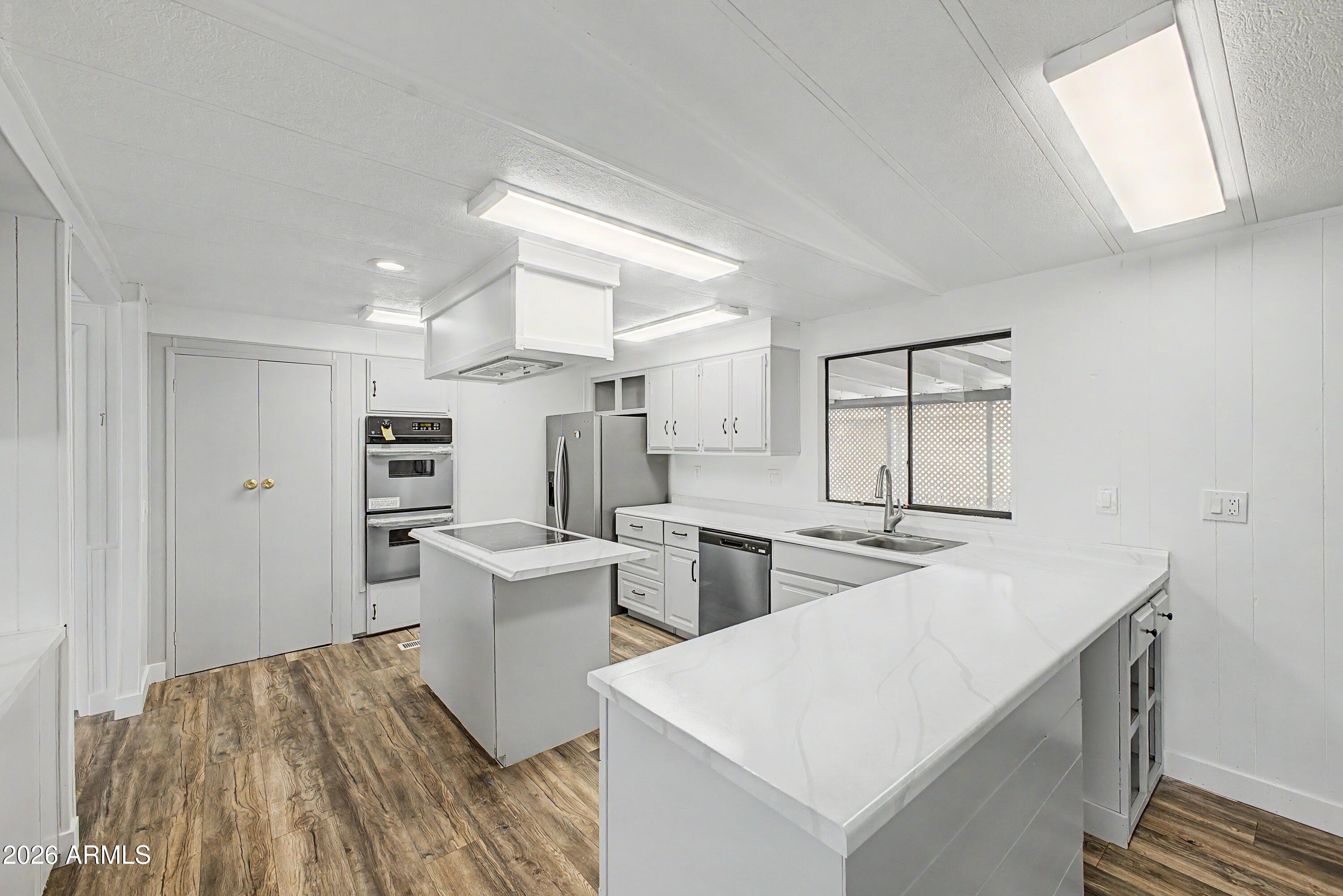 BELL CASAS MOBILE HOME ESTATES - Residential