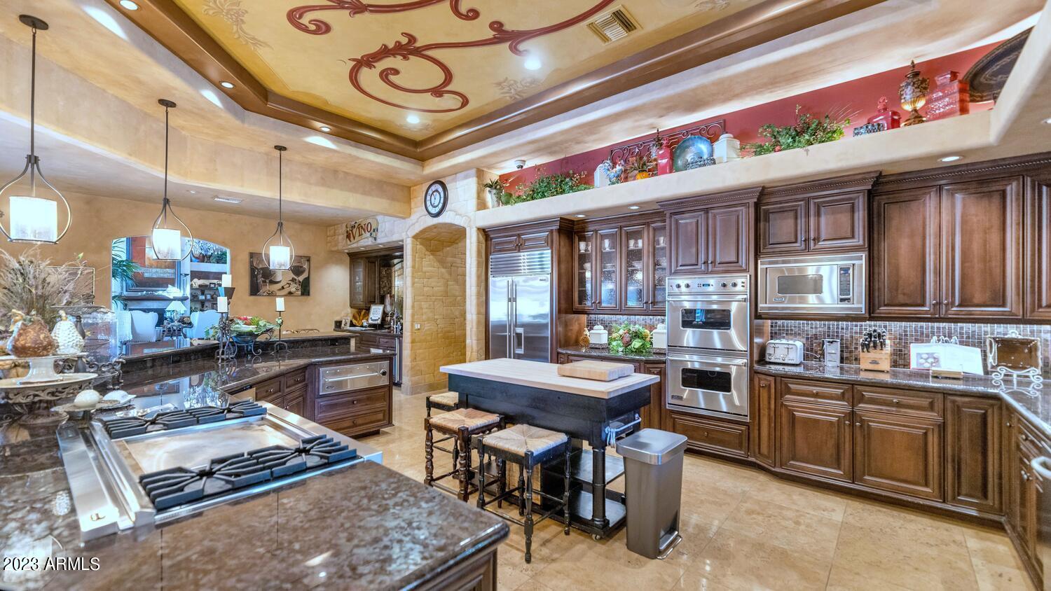 MIRAGE CROSSING - Residential