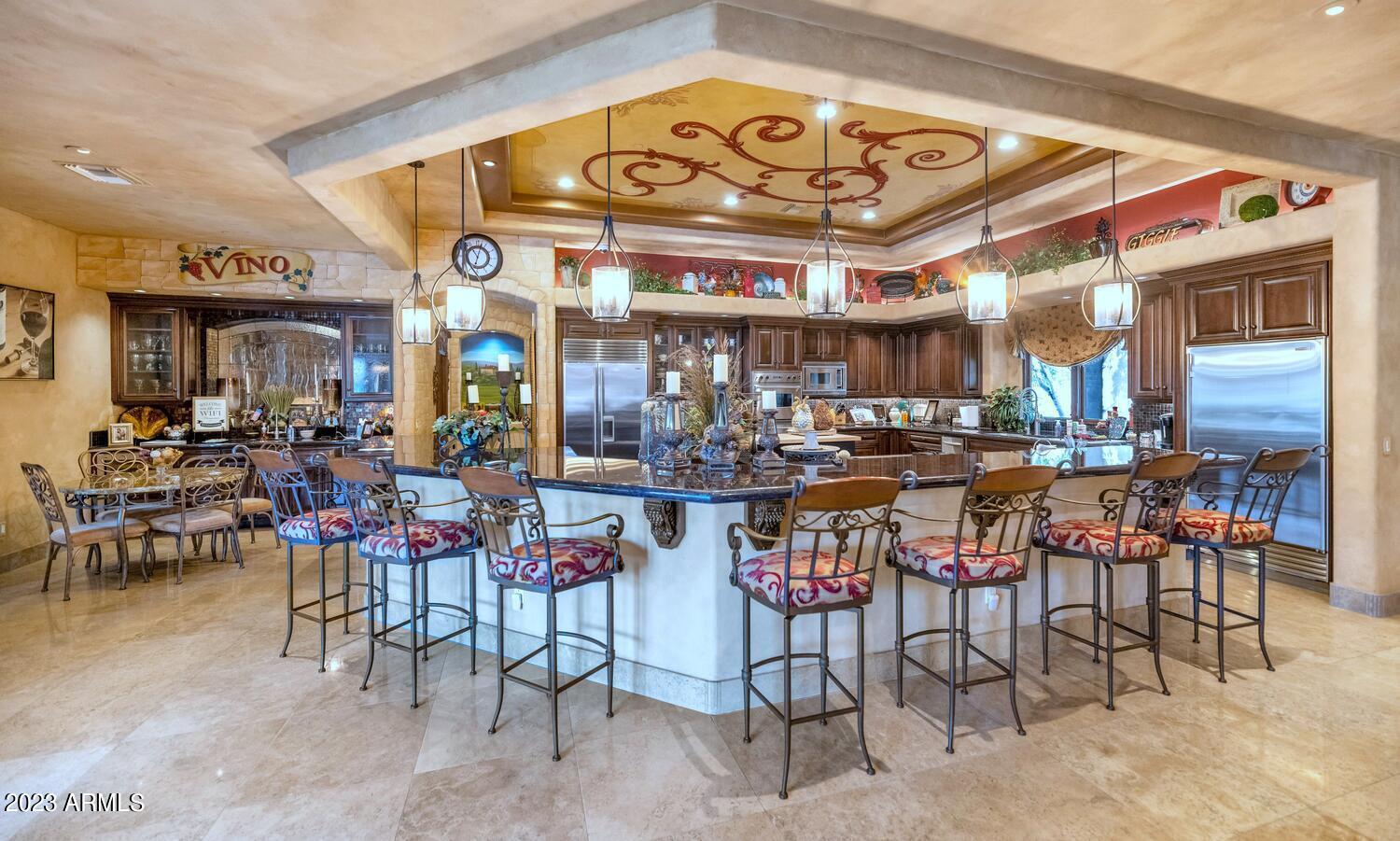 MIRAGE CROSSING - Residential