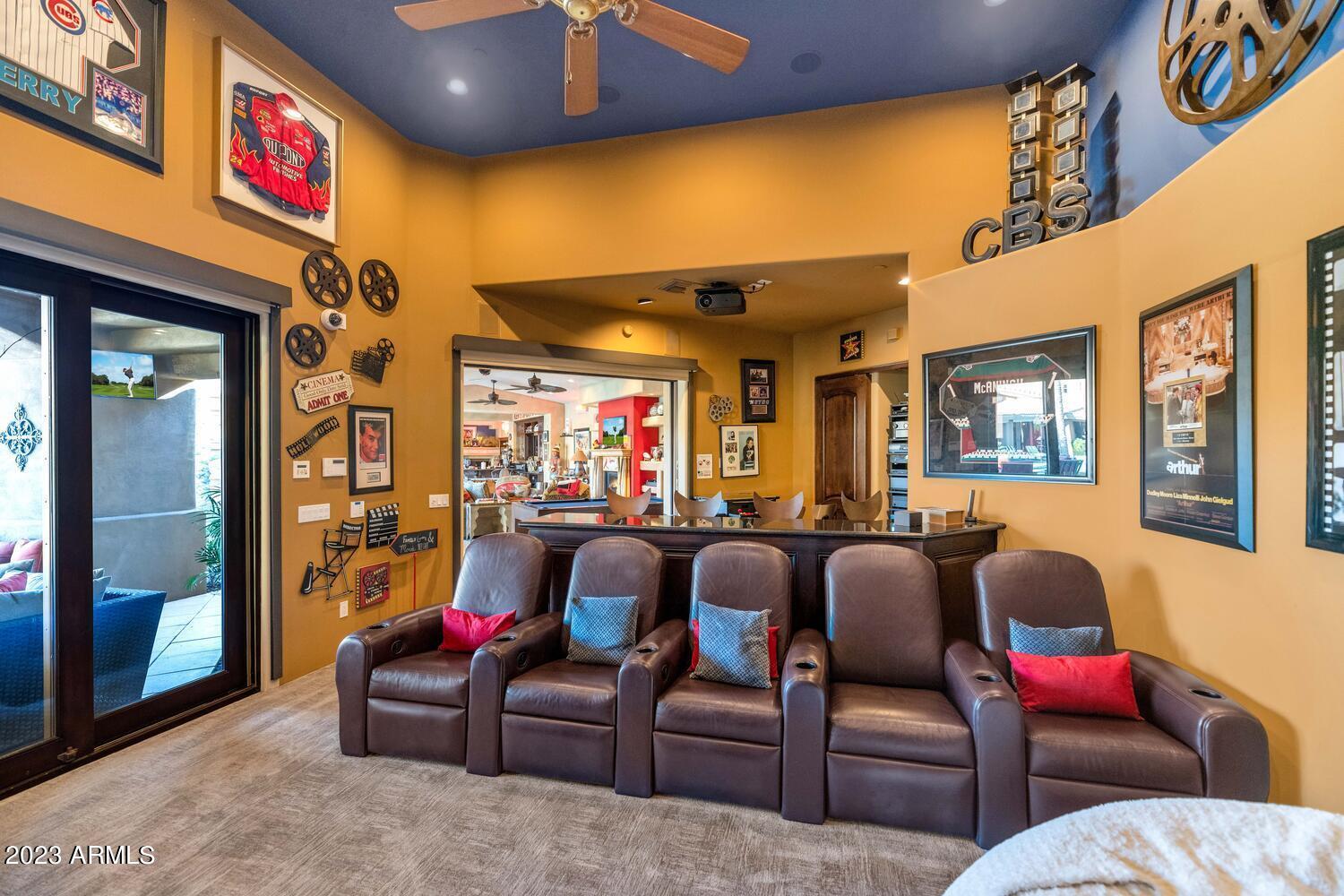 MIRAGE CROSSING - Residential