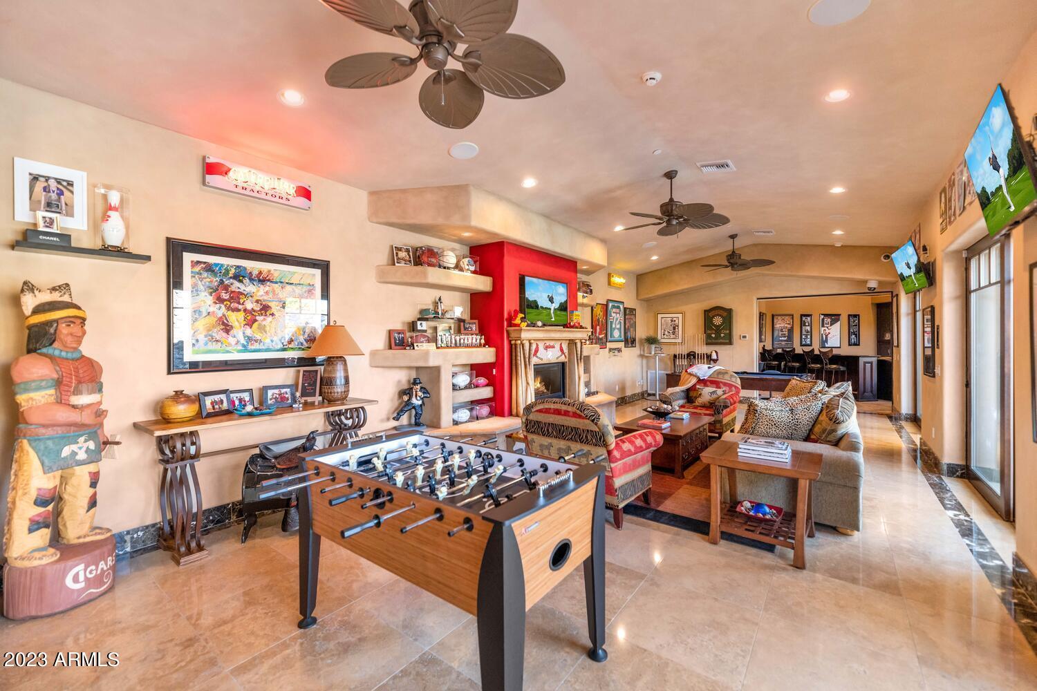 MIRAGE CROSSING - Residential