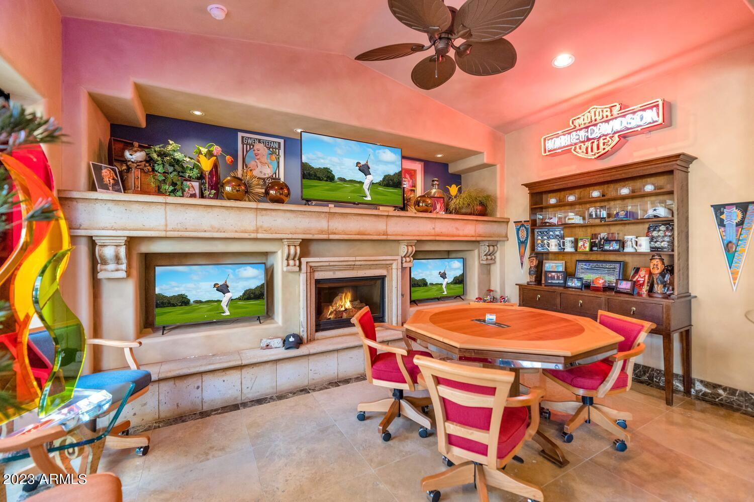 MIRAGE CROSSING - Residential