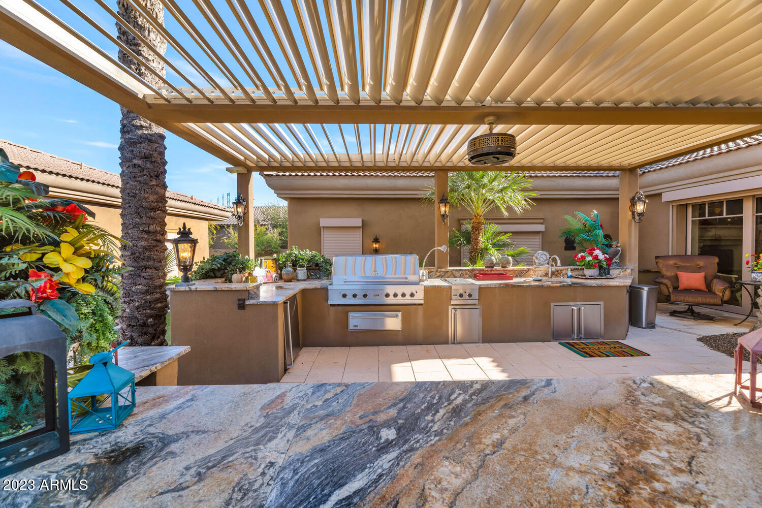 MIRAGE CROSSING - Residential