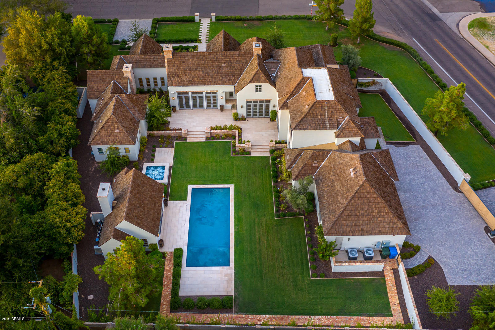 EL CAMELLO - Residential