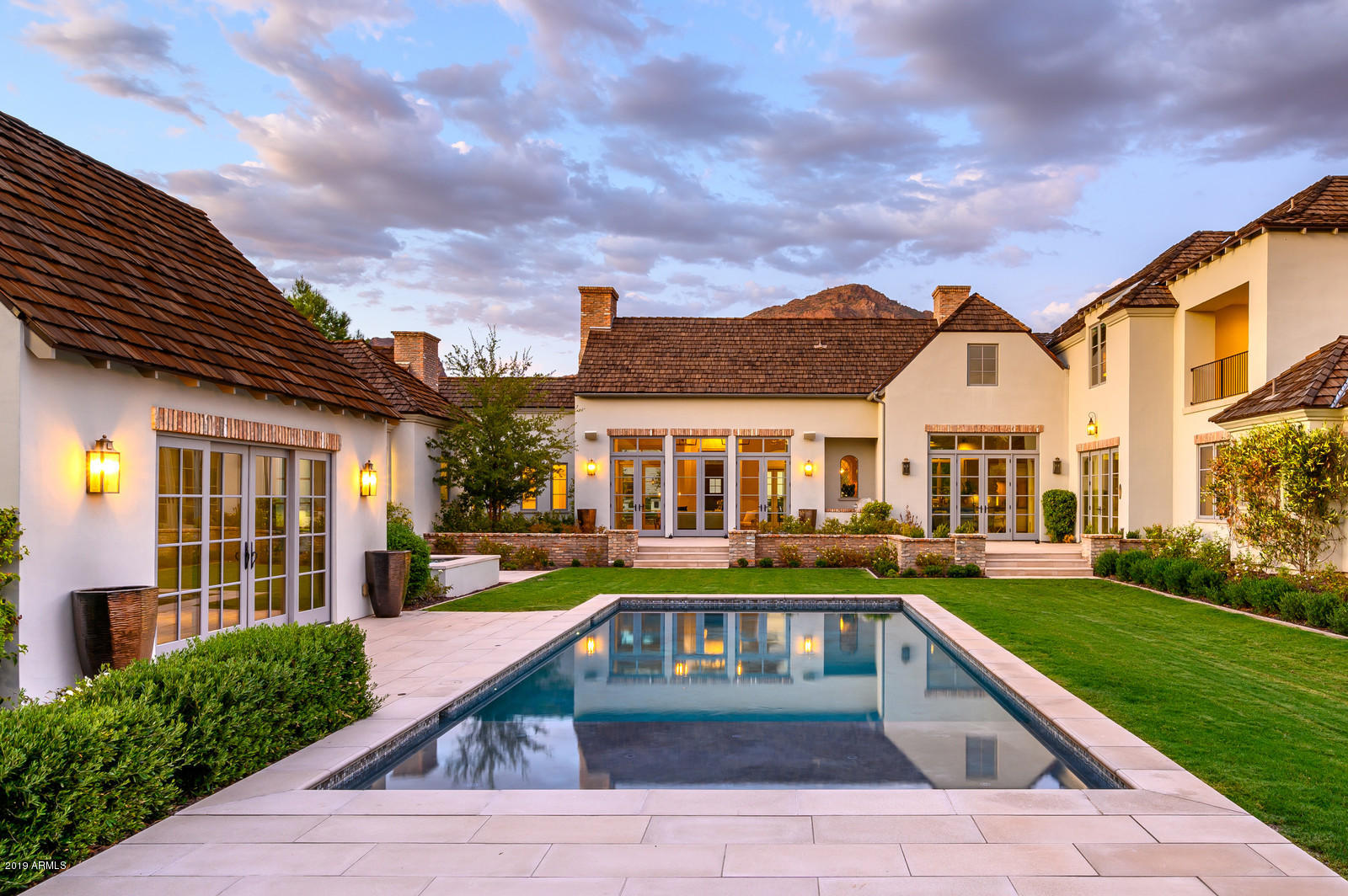 EL CAMELLO - Residential