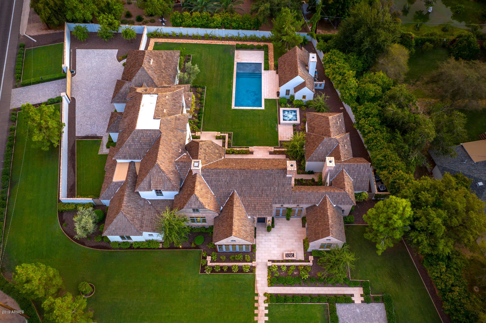 EL CAMELLO - Residential