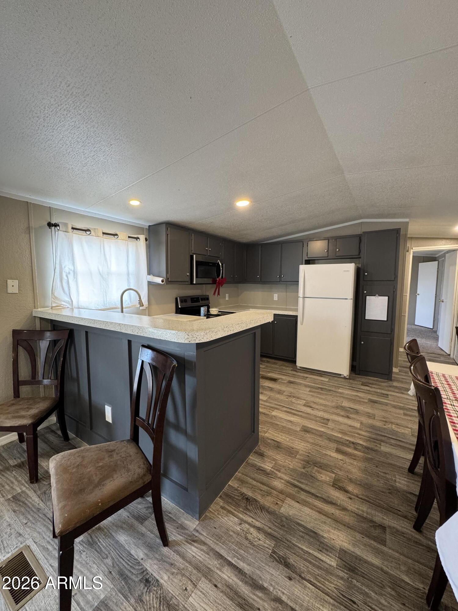 Mountain Gate - Residential