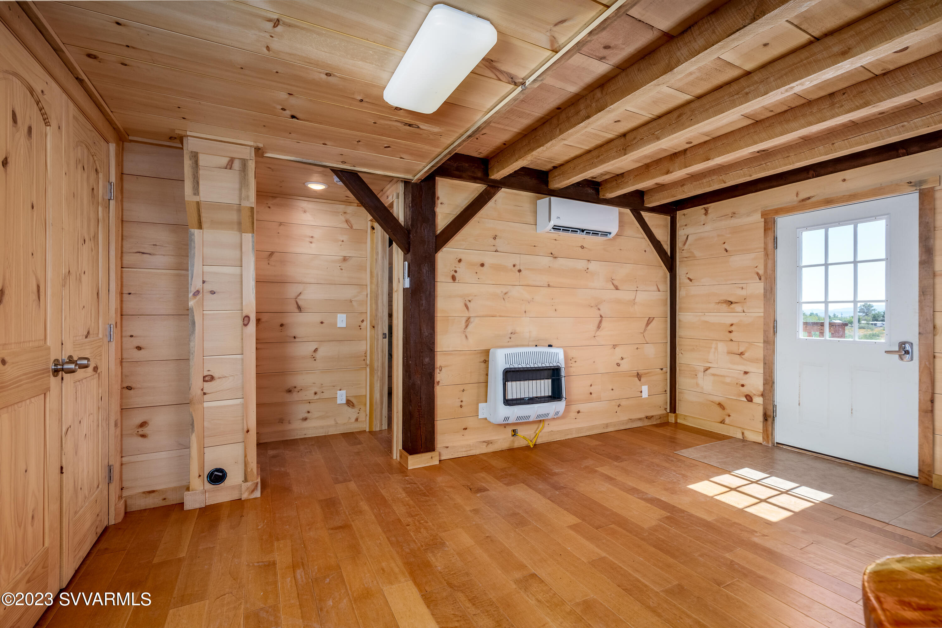 Under 5 Acres - Residential