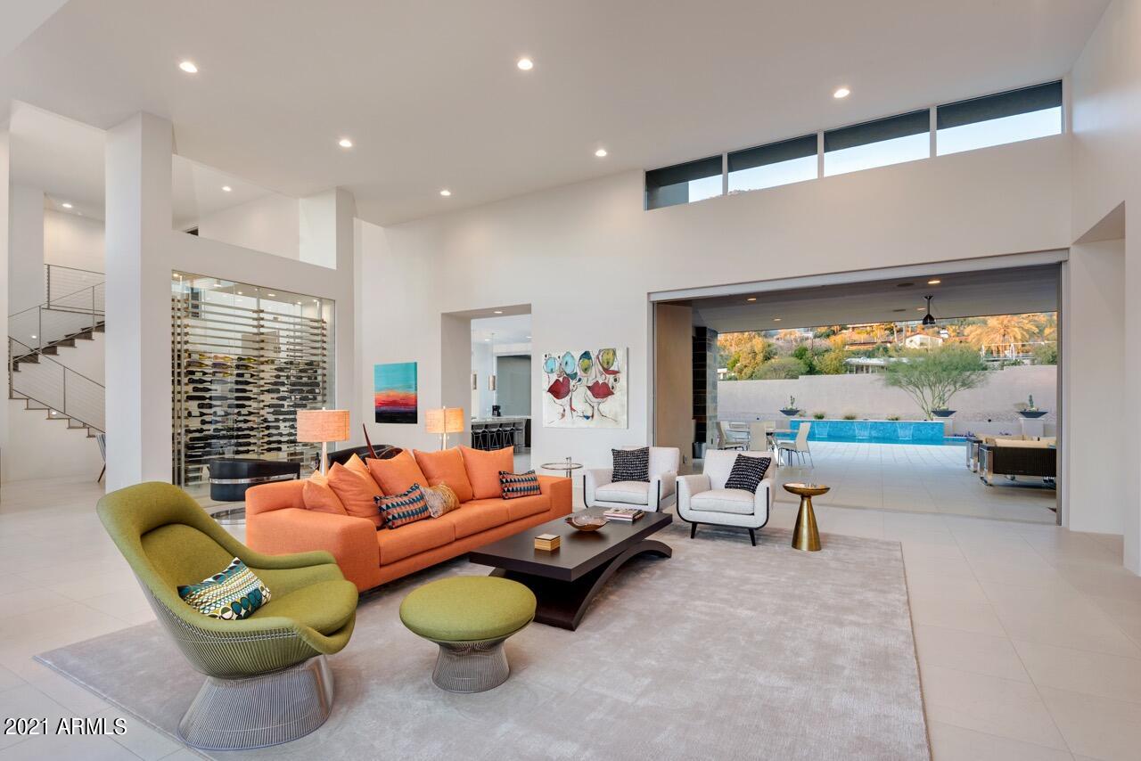 CLUB ESTATES - Residential