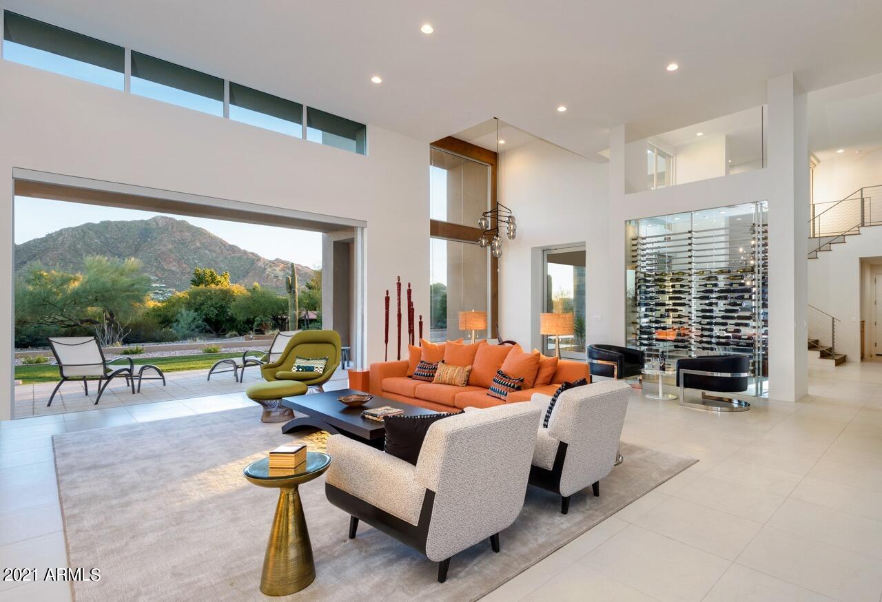 CLUB ESTATES - Residential