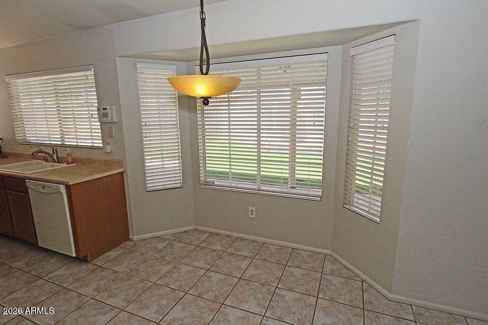 NEWPORT AT MOUNTAINSIDE AMD LOT 1-109 - Residential