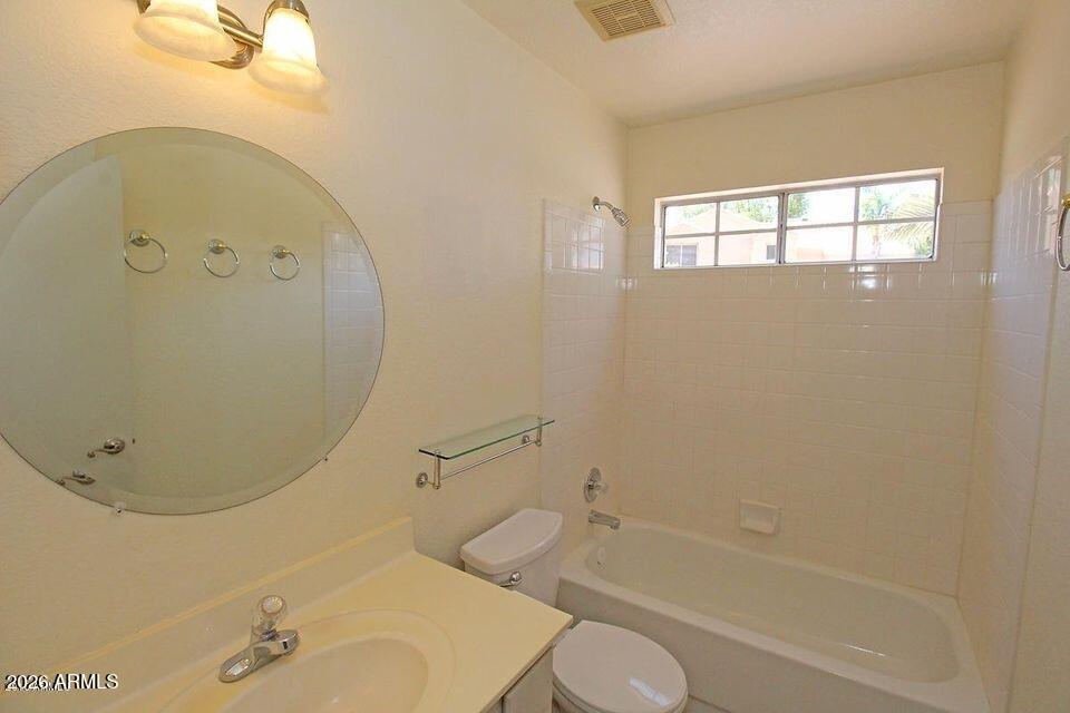 NEWPORT AT MOUNTAINSIDE AMD LOT 1-109 - Residential