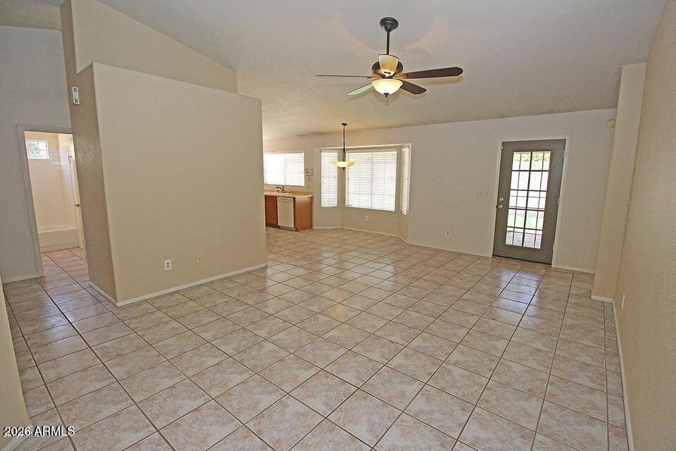 NEWPORT AT MOUNTAINSIDE AMD LOT 1-109 - Residential