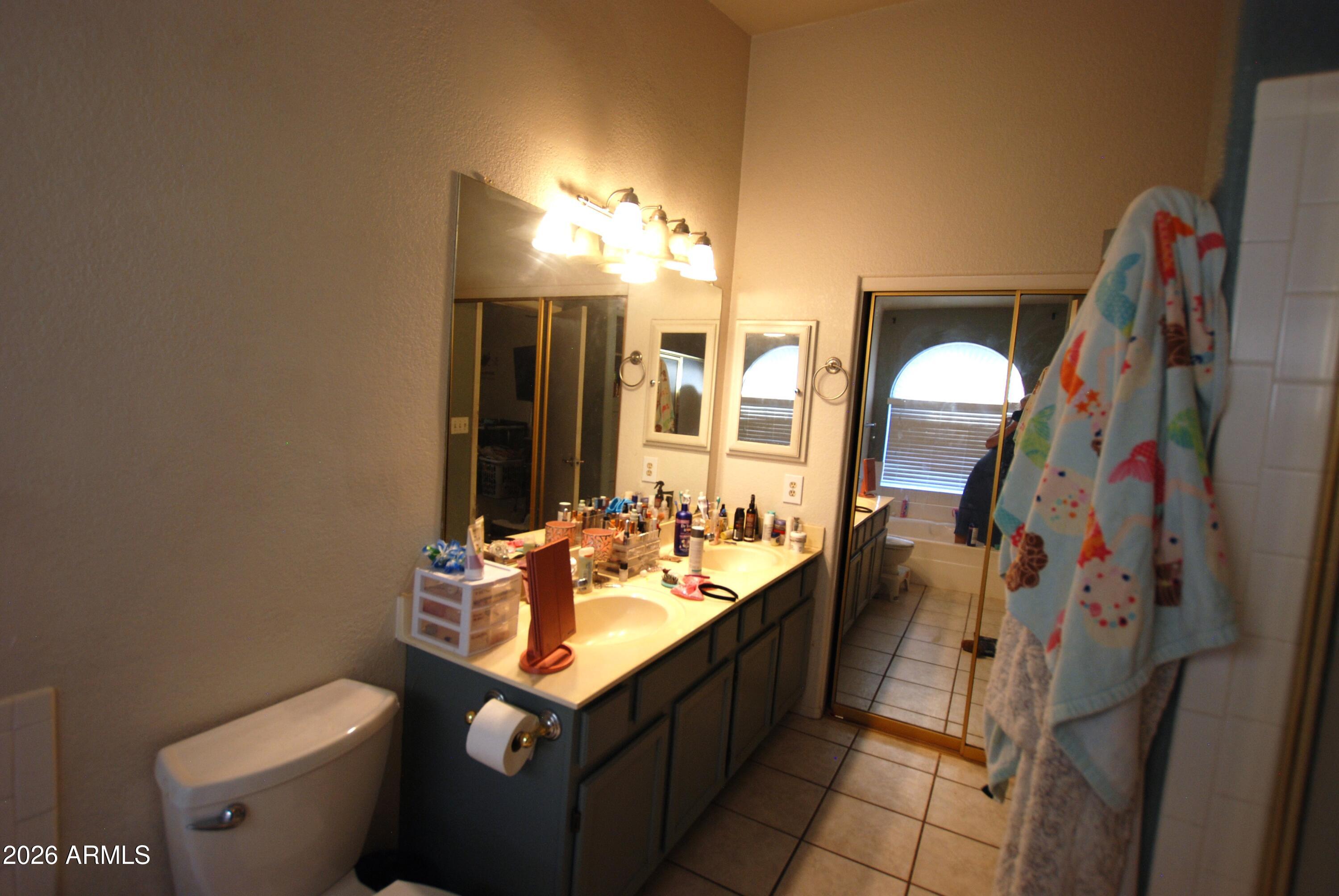 NEWPORT AT MOUNTAINSIDE AMD LOT 1-109 - Residential