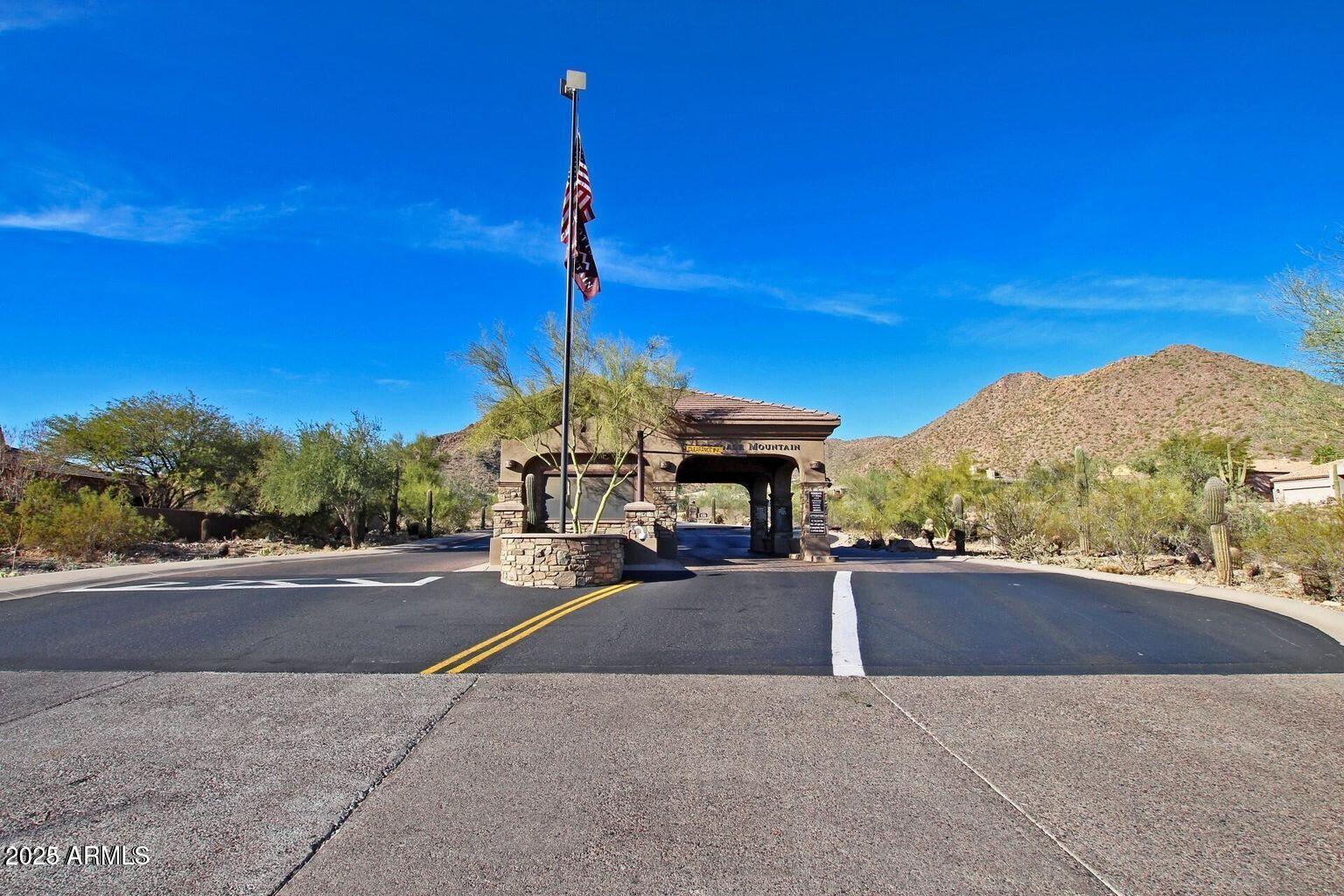 SCOTTSDALE MOUNTAIN - Residential