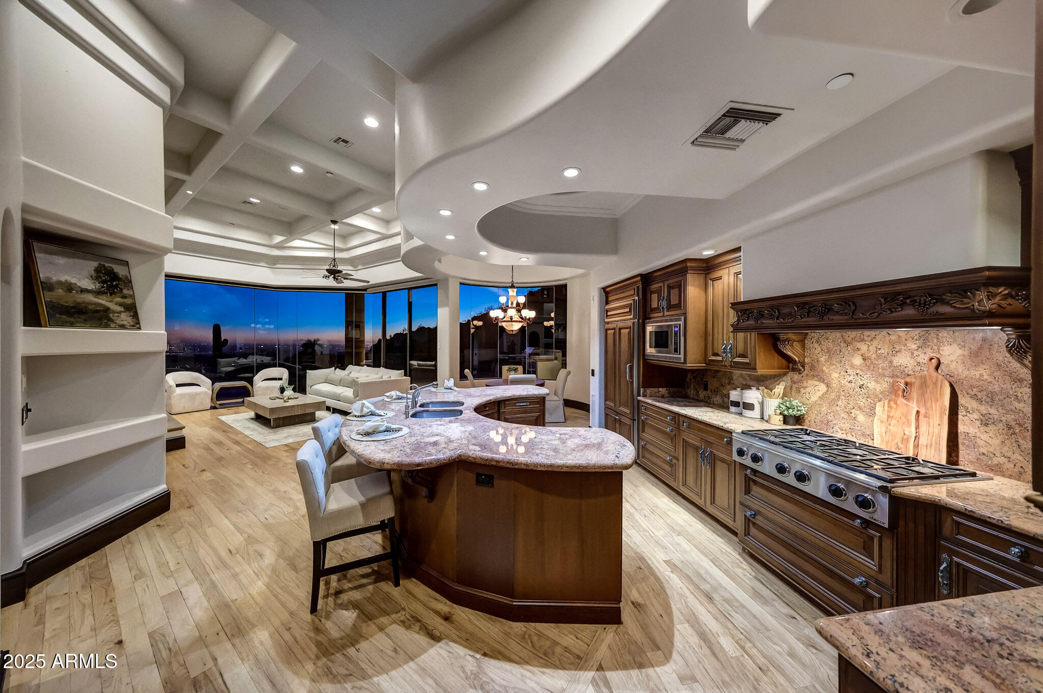 SCOTTSDALE MOUNTAIN - Residential
