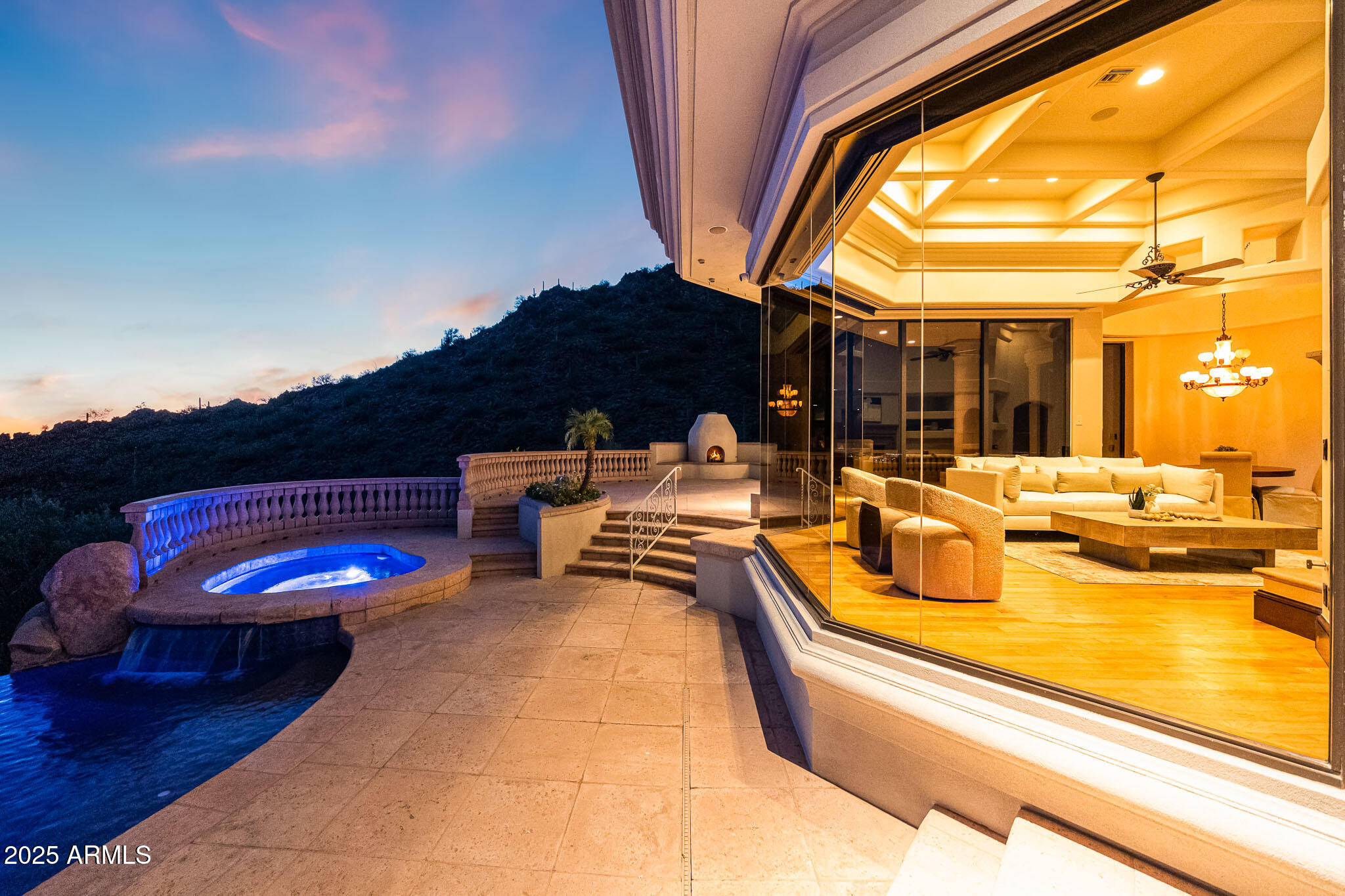 SCOTTSDALE MOUNTAIN - Residential