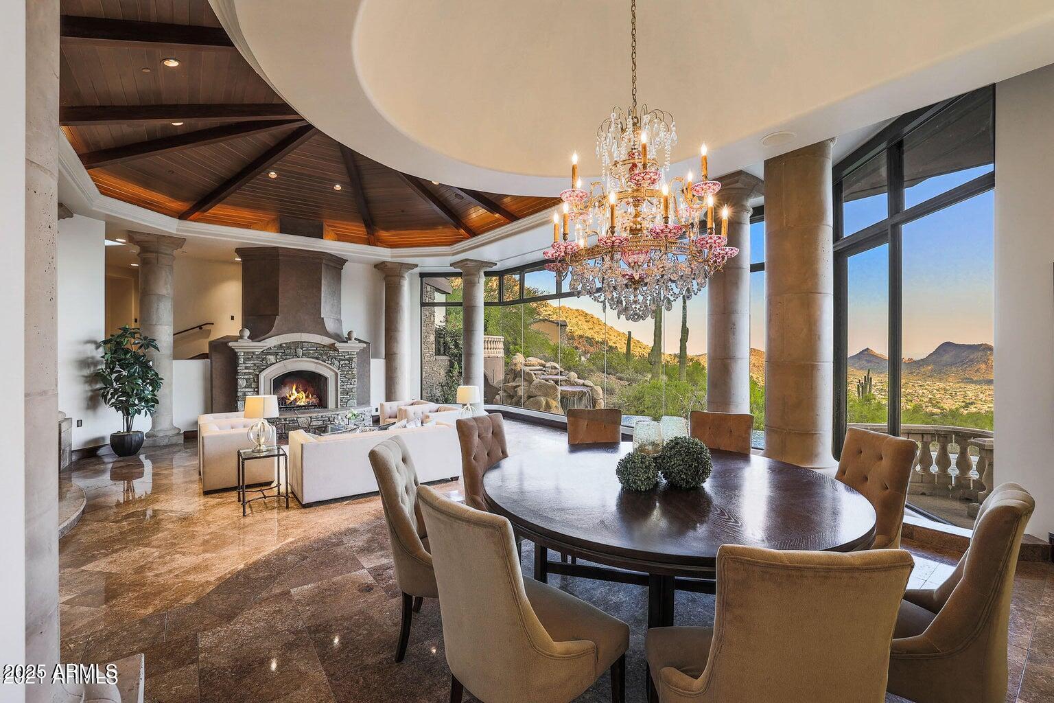 SCOTTSDALE MOUNTAIN - Residential