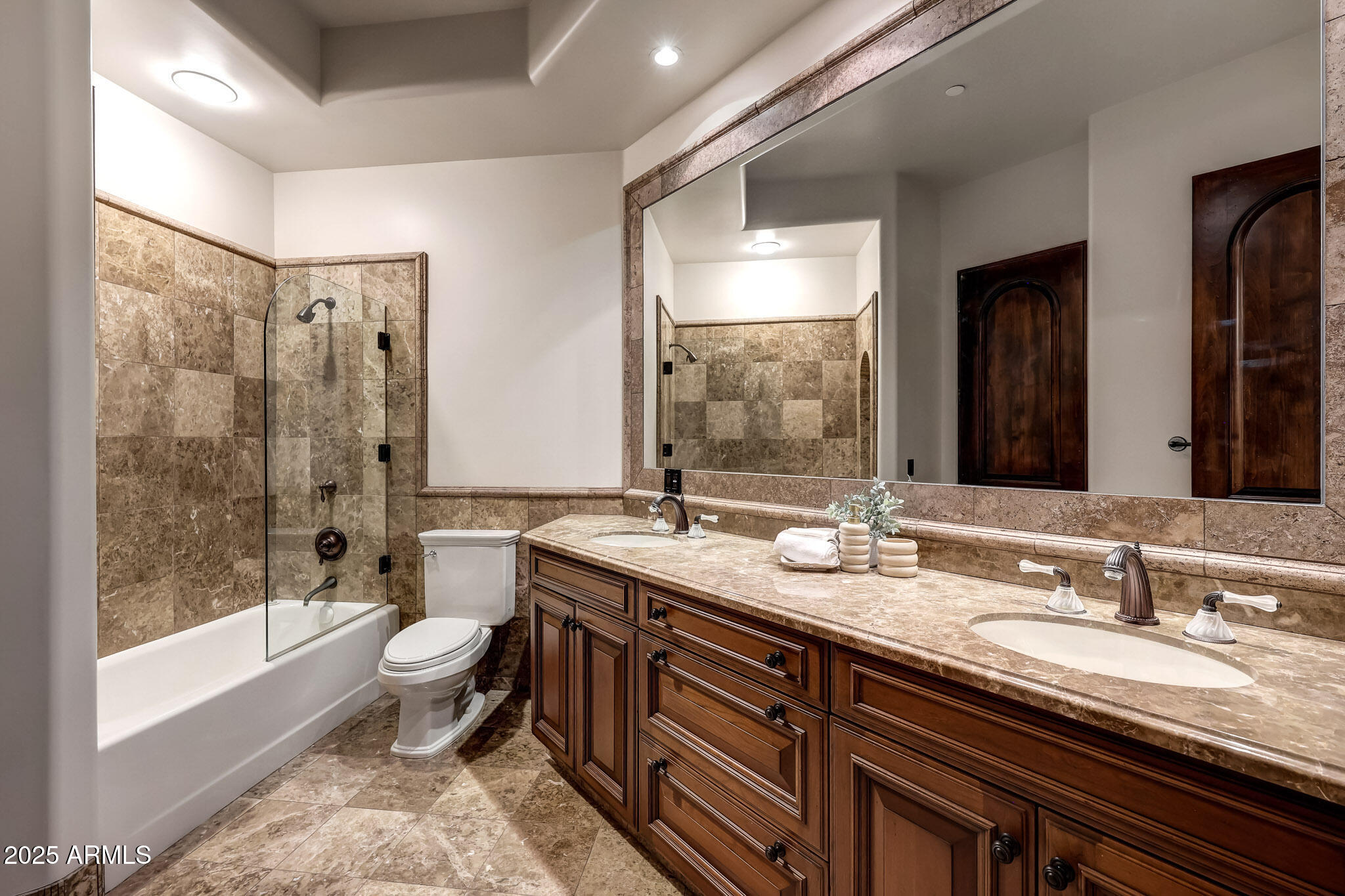 SCOTTSDALE MOUNTAIN - Residential