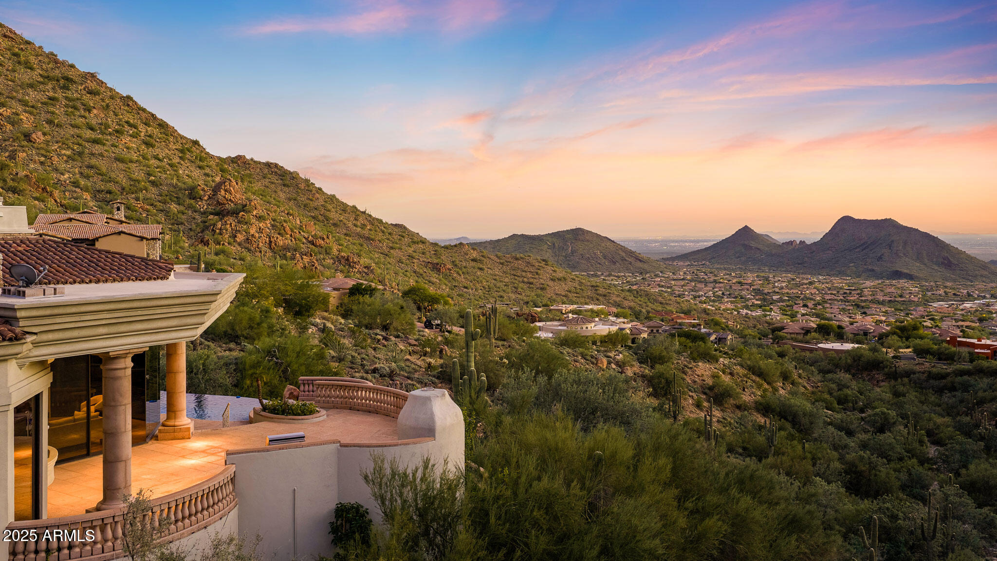 SCOTTSDALE MOUNTAIN - Residential