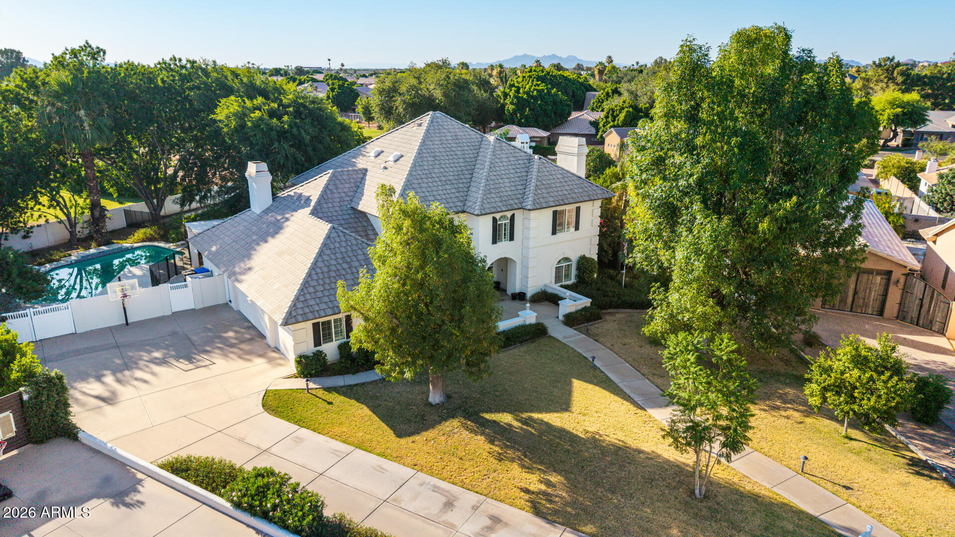 CIRCLE G SUPERSTITION RANCH - Residential