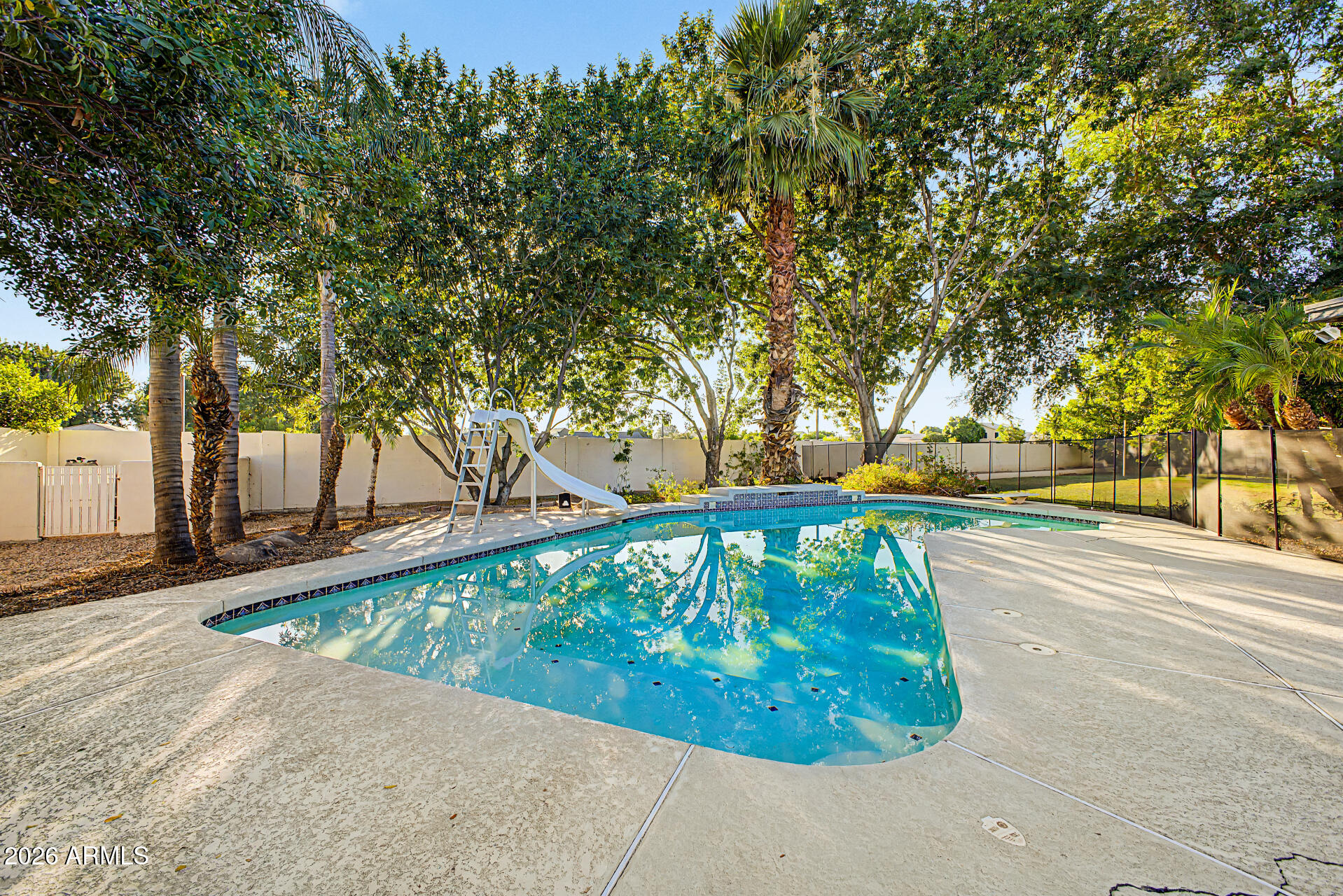 CIRCLE G SUPERSTITION RANCH - Residential