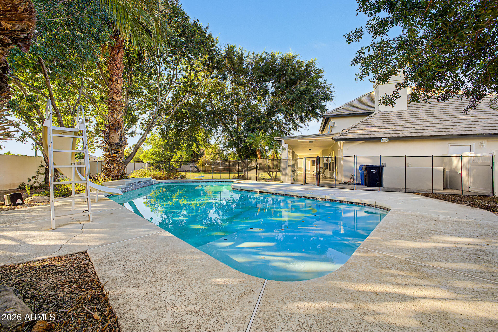 CIRCLE G SUPERSTITION RANCH - Residential
